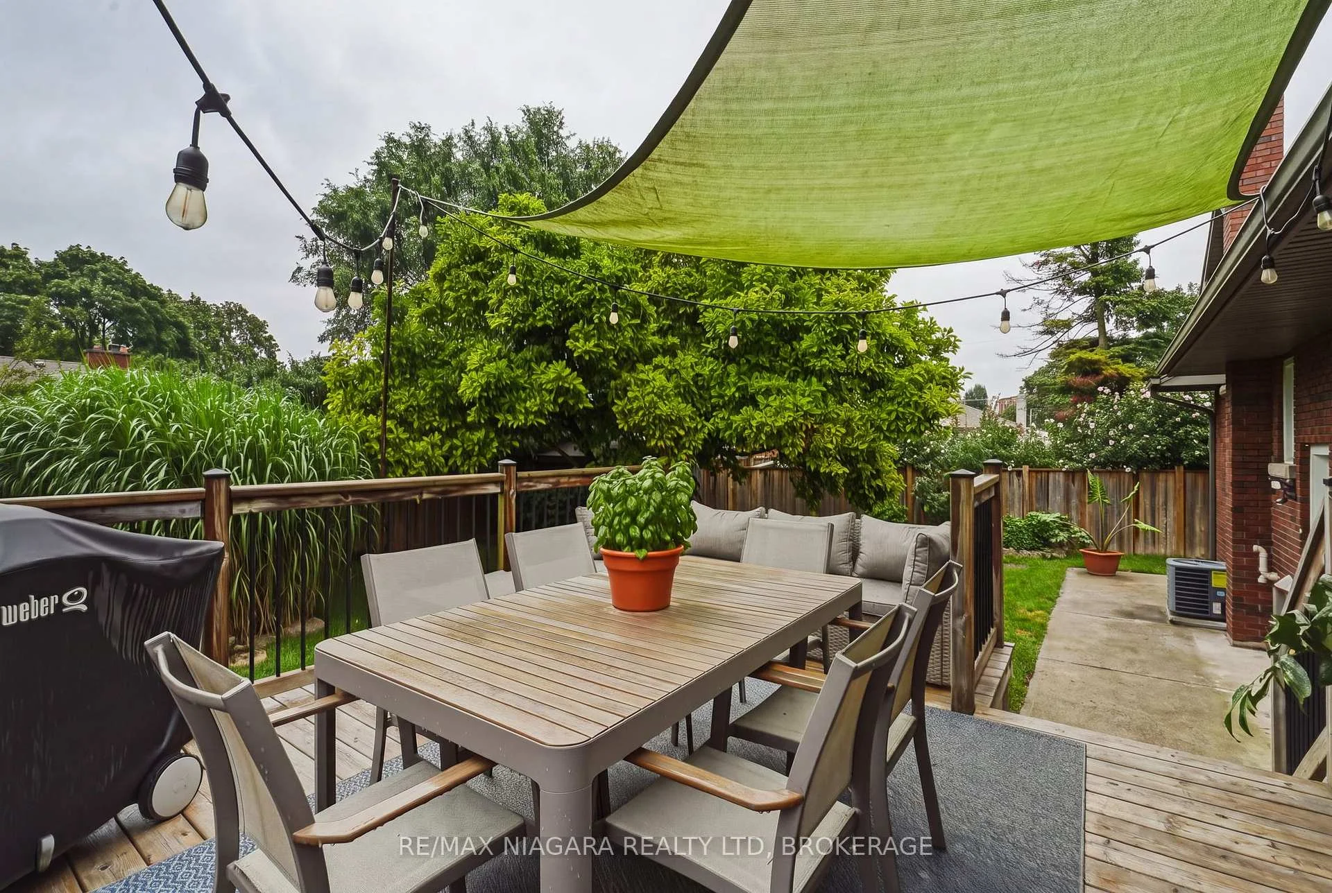 Photo 24 of 9 Youngblut Avenue, St. Catharines, Vine/Linwell — HOMEH