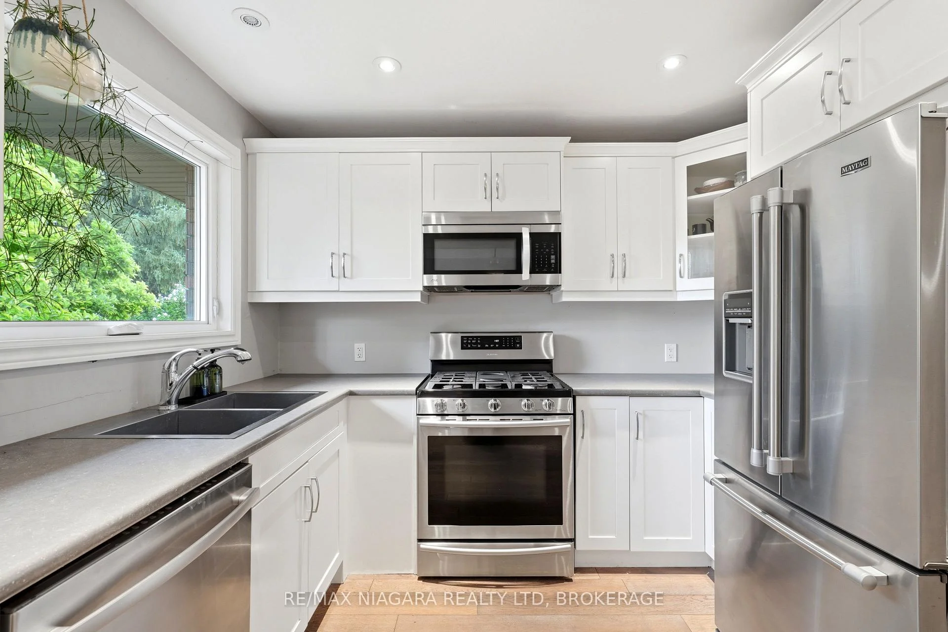 Photo 30 of 9 Youngblut Avenue, St. Catharines, Vine/Linwell — HOMEH