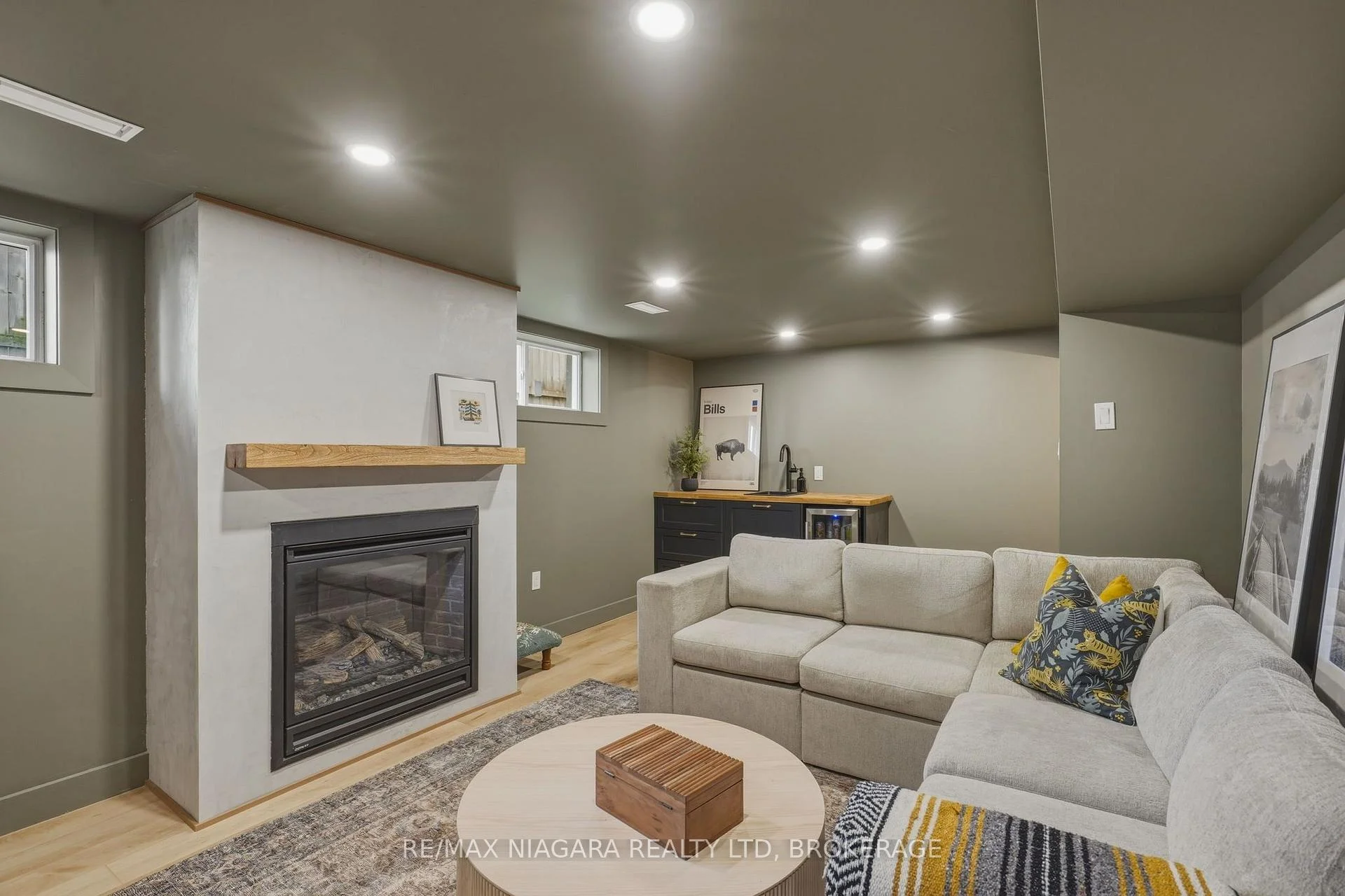 Photo 86 of 9 Youngblut Avenue, St. Catharines, Vine/Linwell — HOMEH