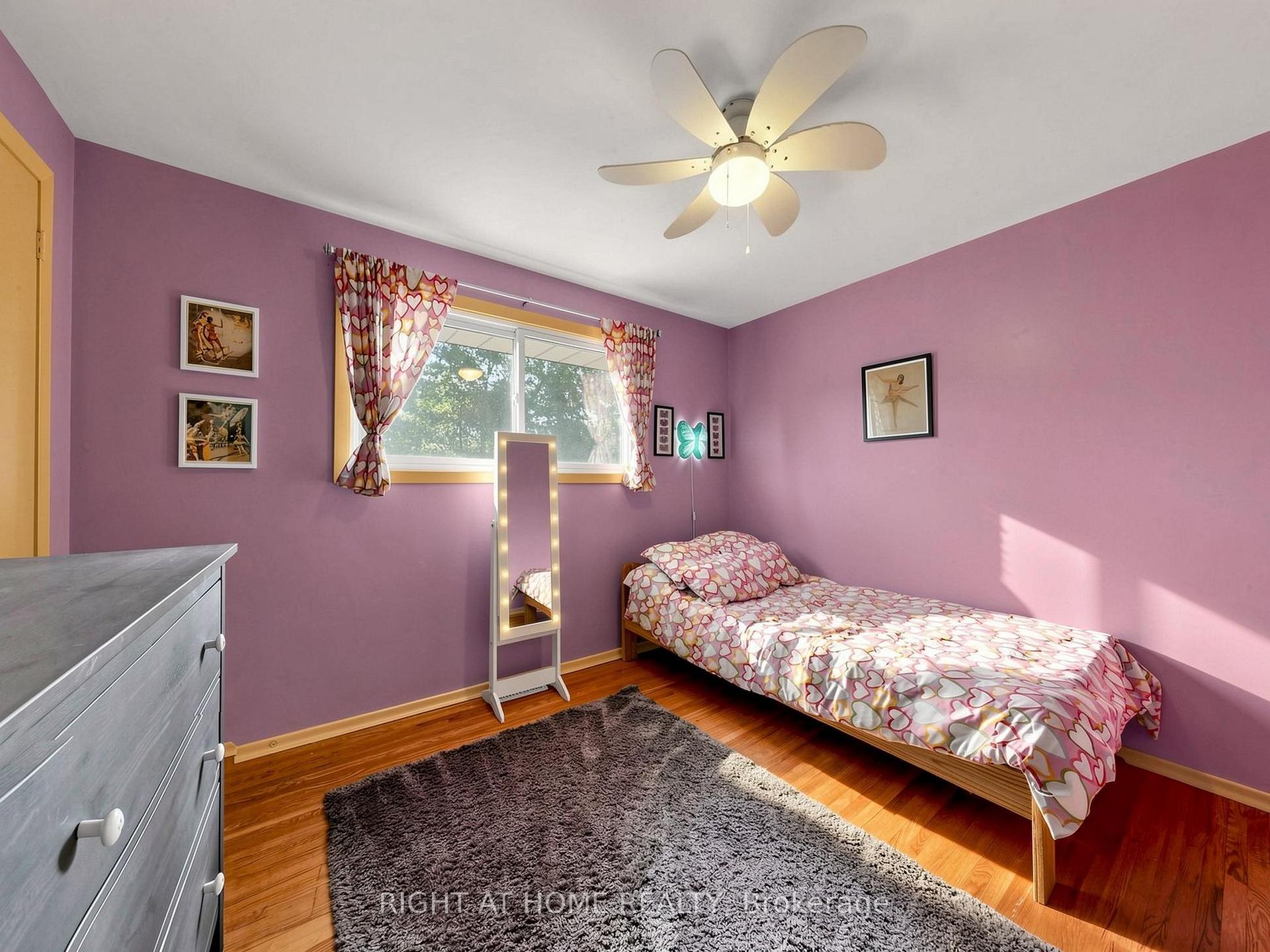 Photo 20 of 479 Bernhard Crescent, Oshawa, O'Neill — HOMEH