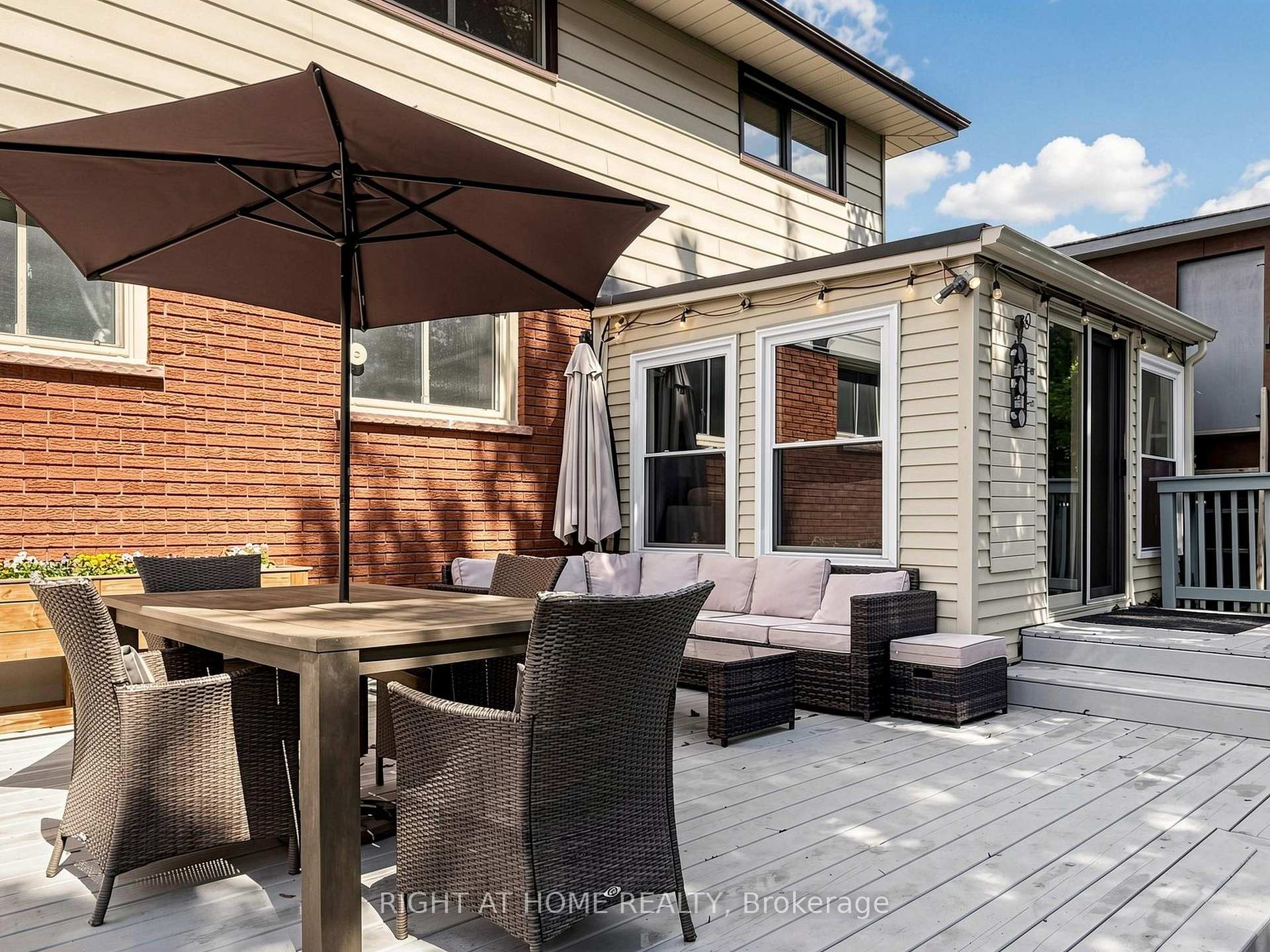 Photo 23 of 479 Bernhard Crescent, Oshawa, O'Neill — HOMEH