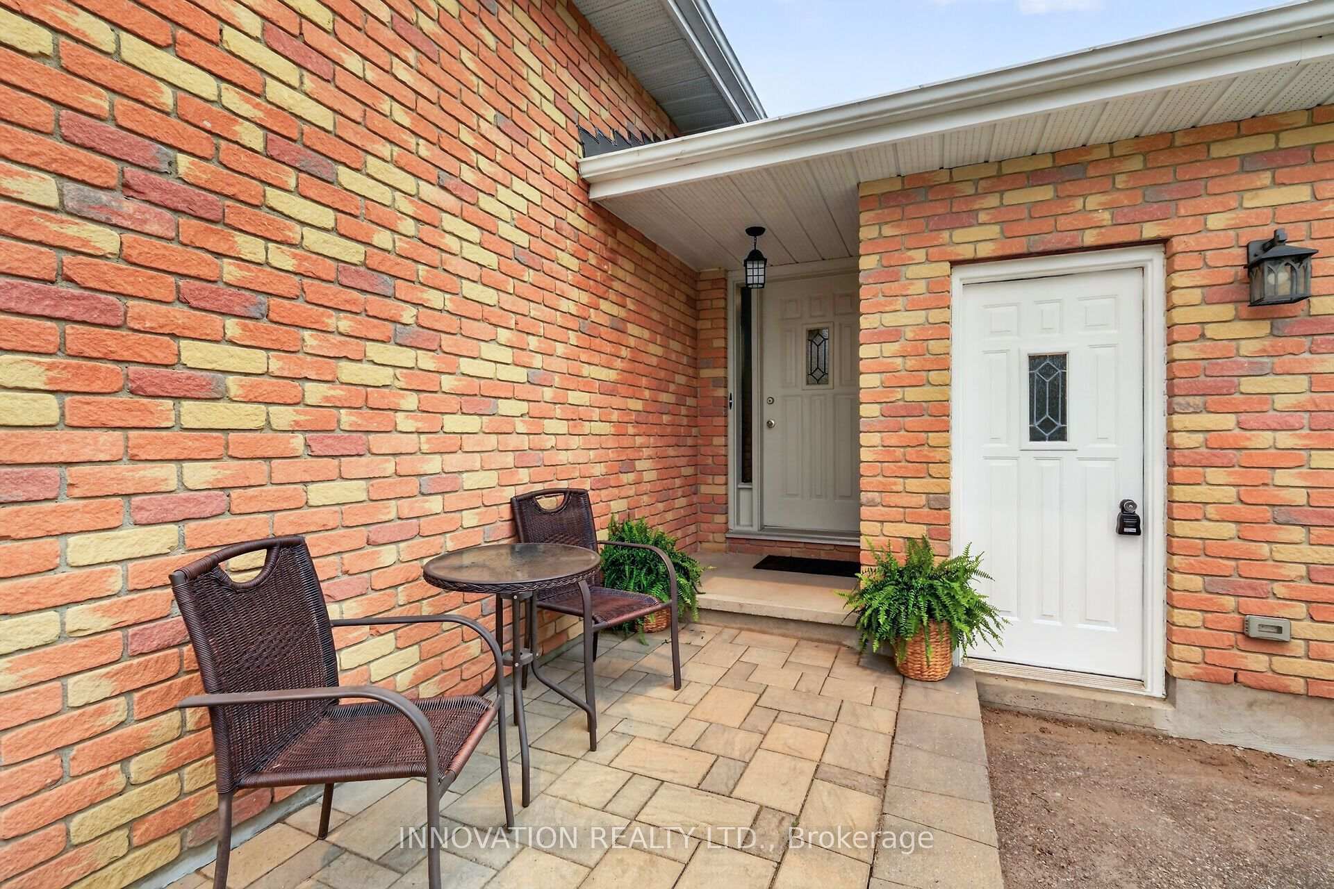 Photo 3 of 2675 Cindy Court, Ottawa, Metcalfe — HOMEH