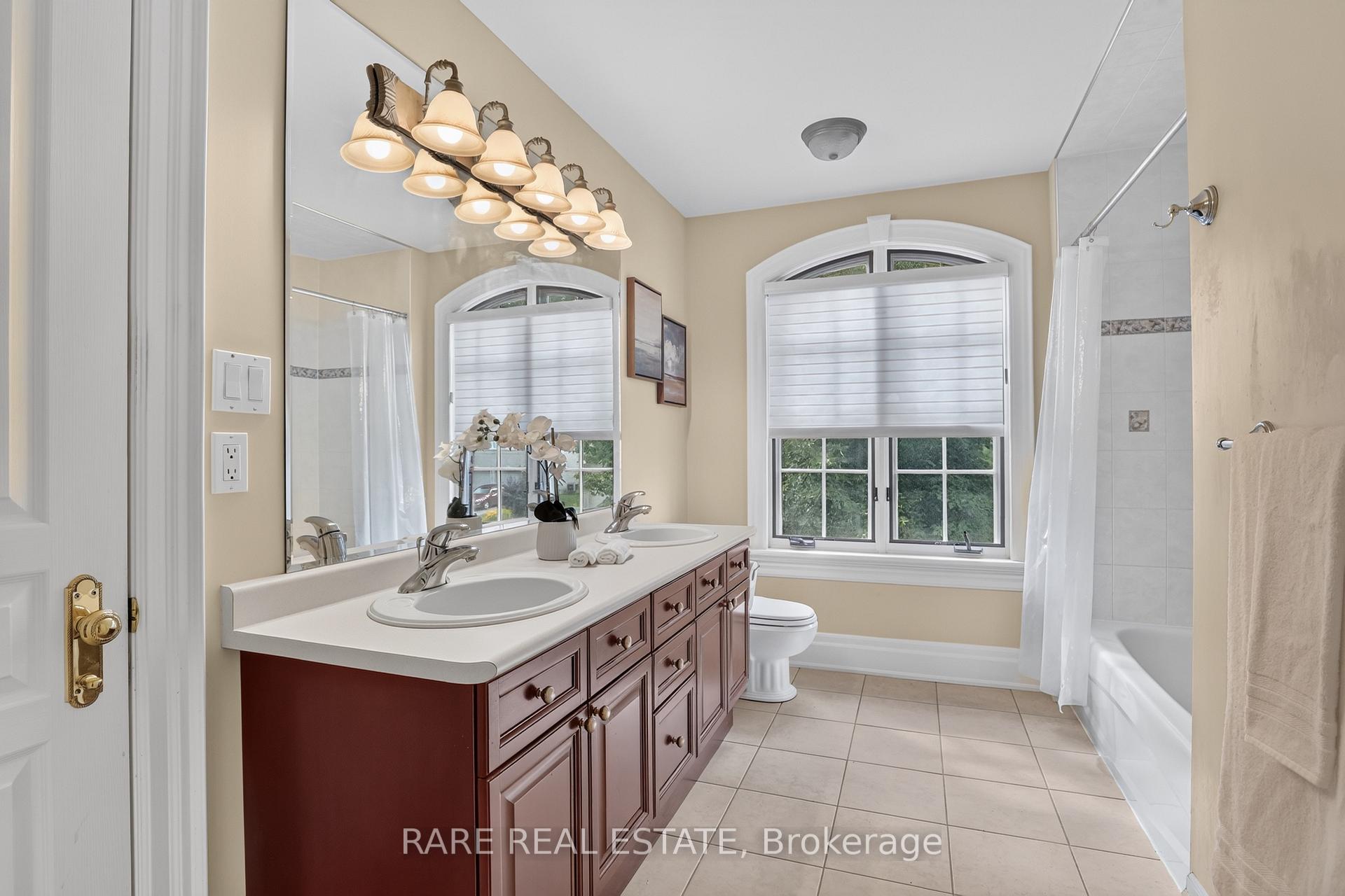 Photo 36 of 92 Willis Drive, Aurora, Aurora Highlands — HOMEH