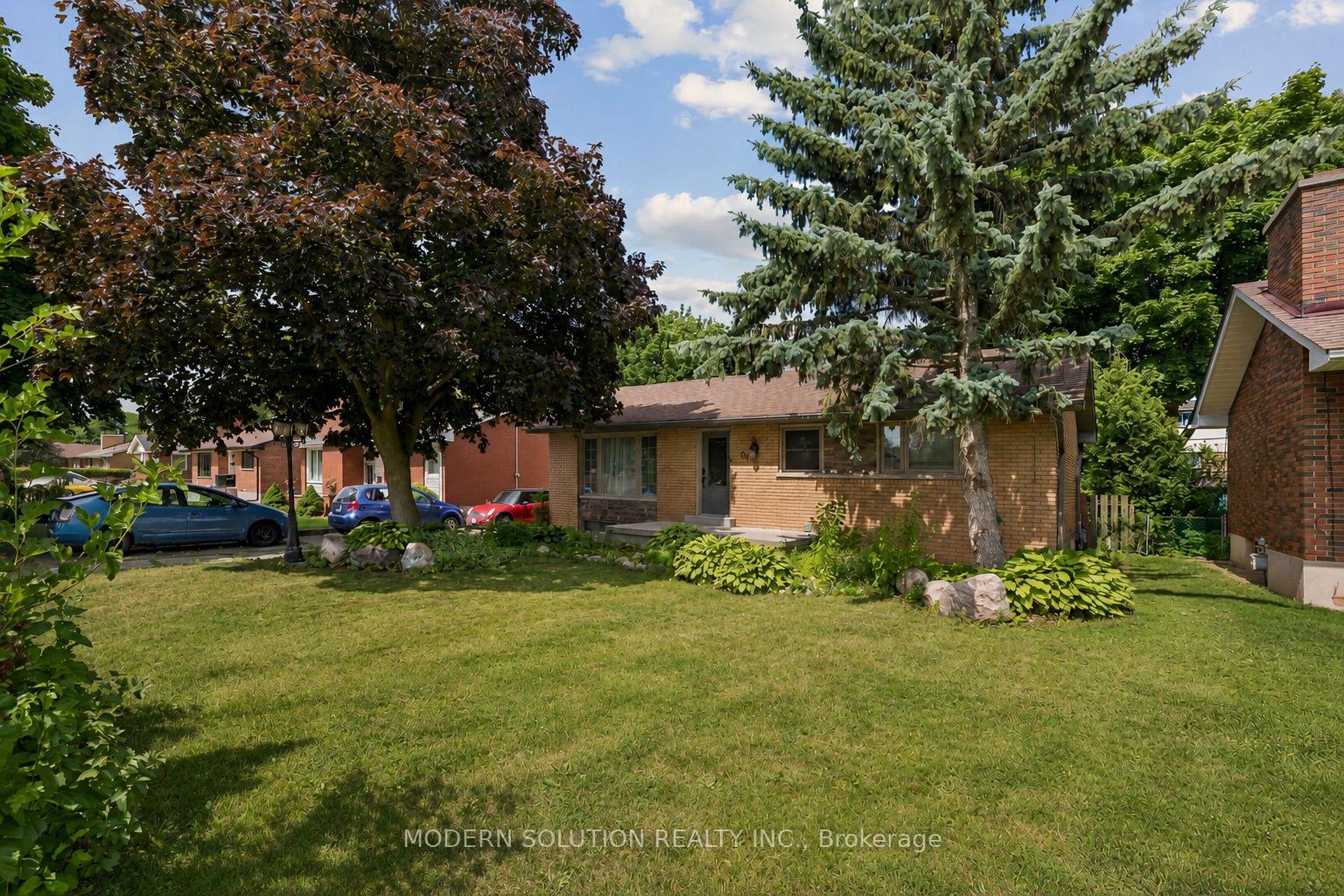 Photo 2 of 61 Godfrey Drive, London, East D — HOMEH