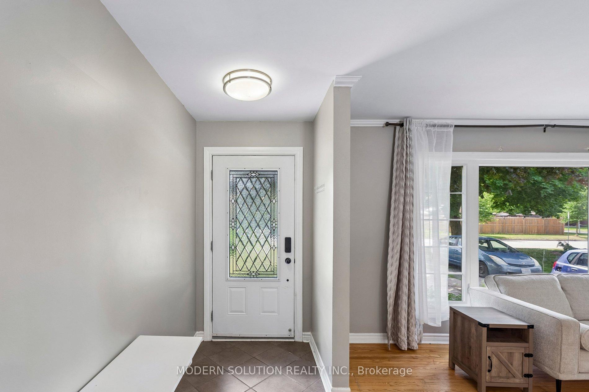 Photo 3 of 61 Godfrey Drive, London, East D — HOMEH