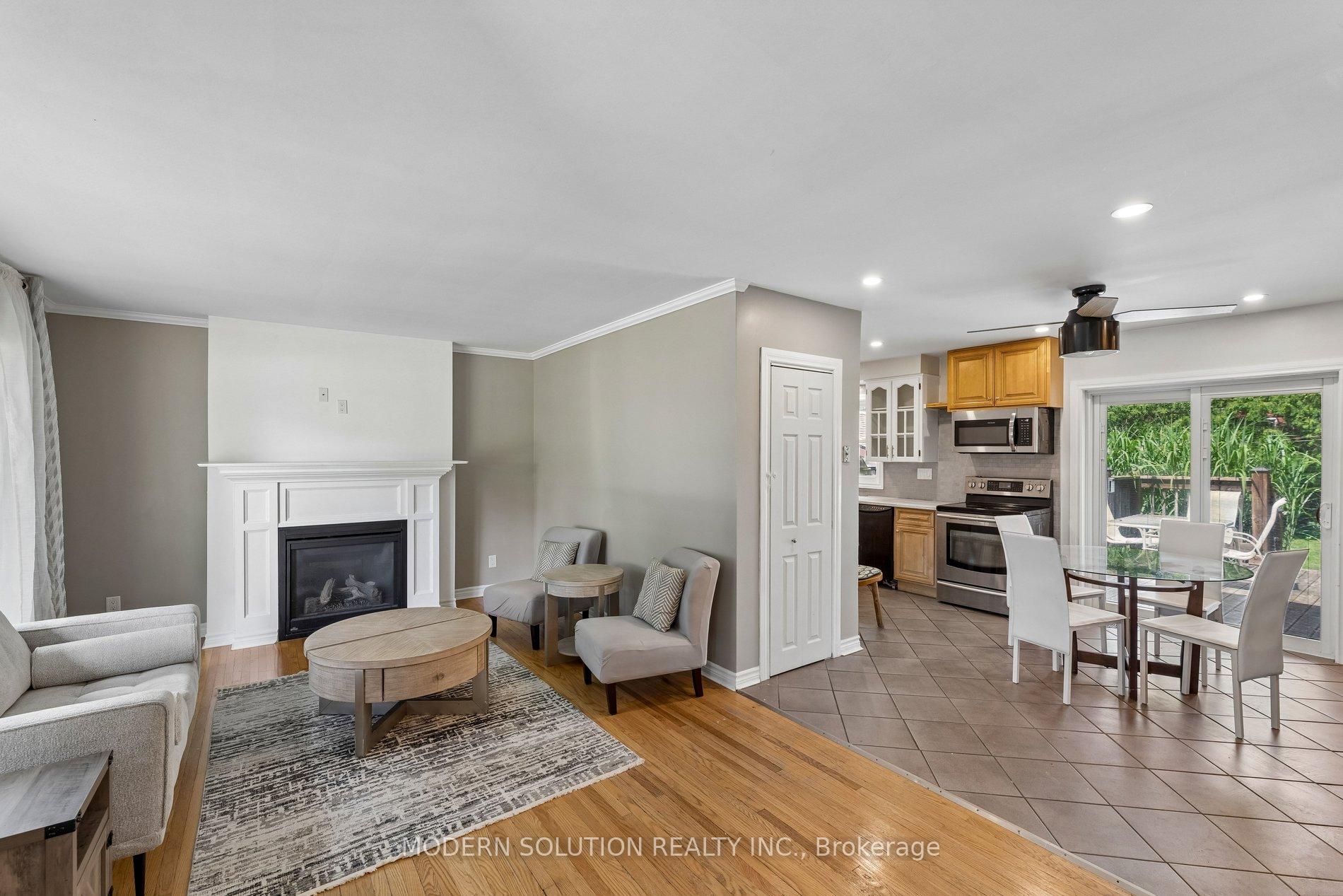 Photo 4 of 61 Godfrey Drive, London, East D — HOMEH