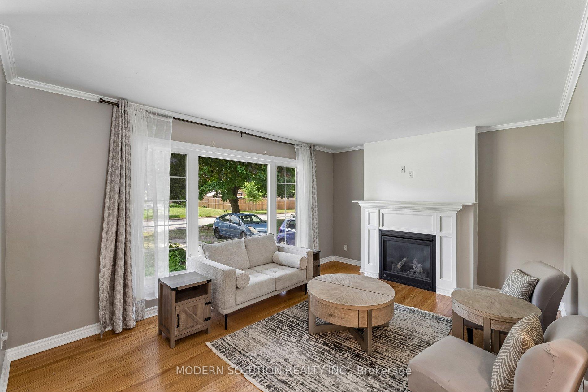 Photo 6 of 61 Godfrey Drive, London, East D — HOMEH