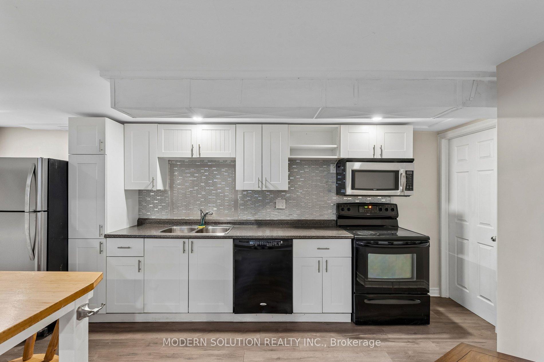 Photo 27 of 61 Godfrey Drive, London, East D — HOMEH