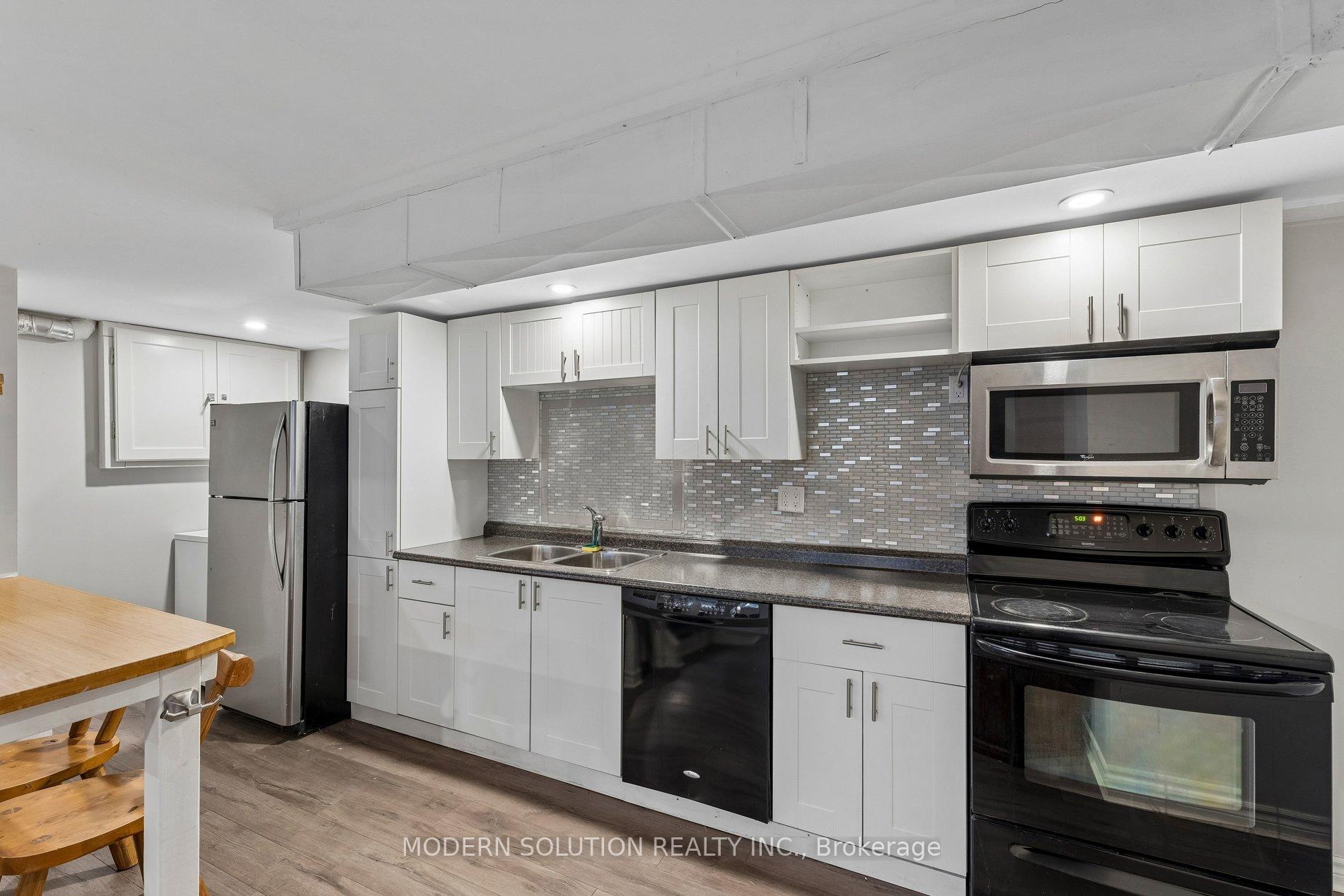 Photo 28 of 61 Godfrey Drive, London, East D — HOMEH