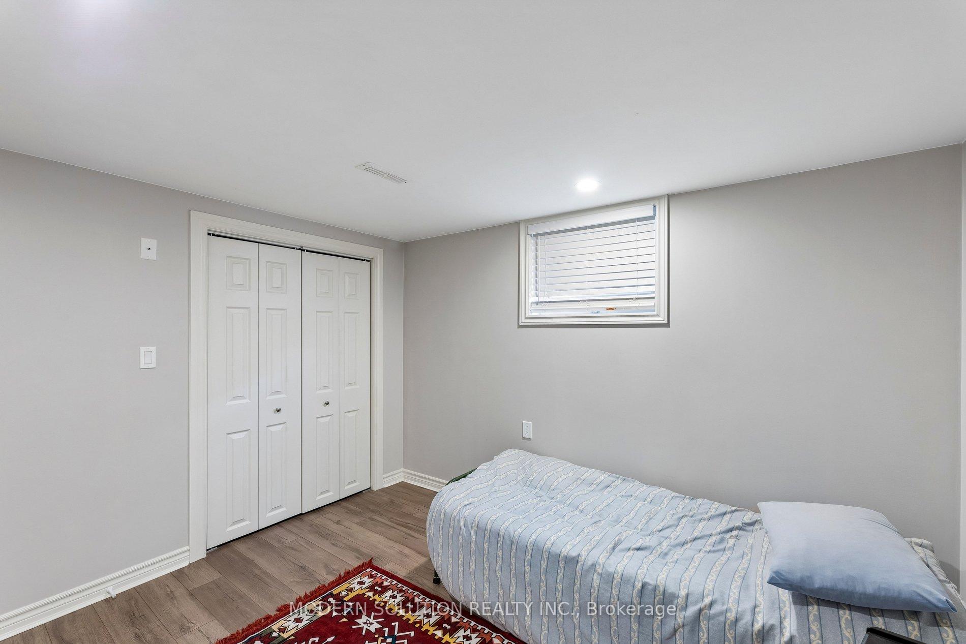 Photo 36 of 61 Godfrey Drive, London, East D — HOMEH