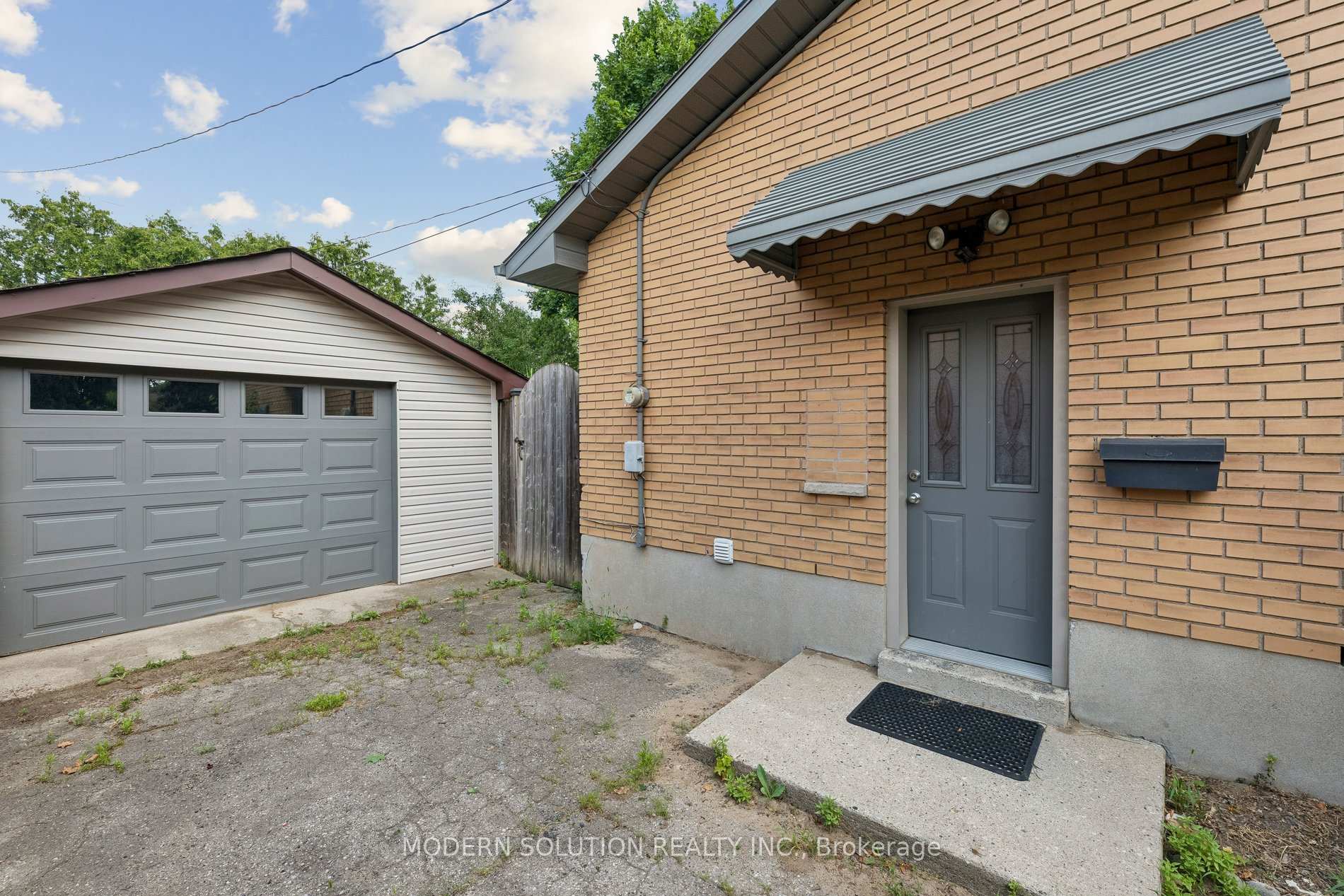 Photo 39 of 61 Godfrey Drive, London, East D — HOMEH