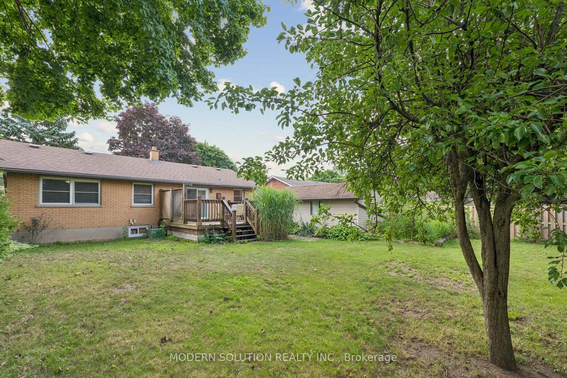 Photo 43 of 61 Godfrey Drive, London, East D — HOMEH