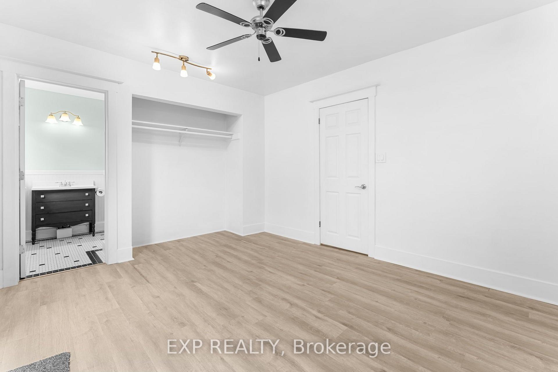 Photo 21 of 156 Park Row S, Hamilton, Delta — HOMEH