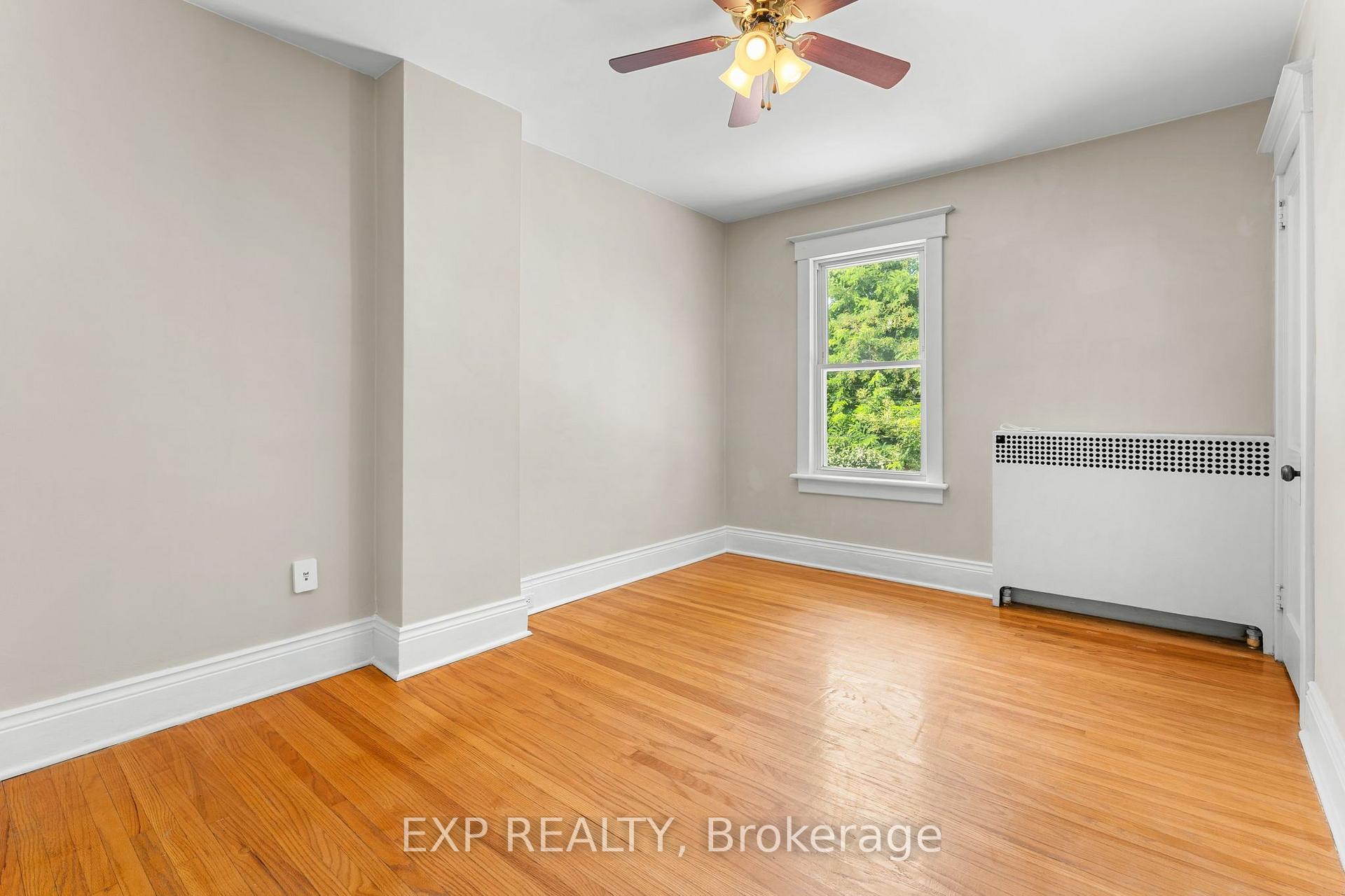 Photo 25 of 156 Park Row S, Hamilton, Delta — HOMEH