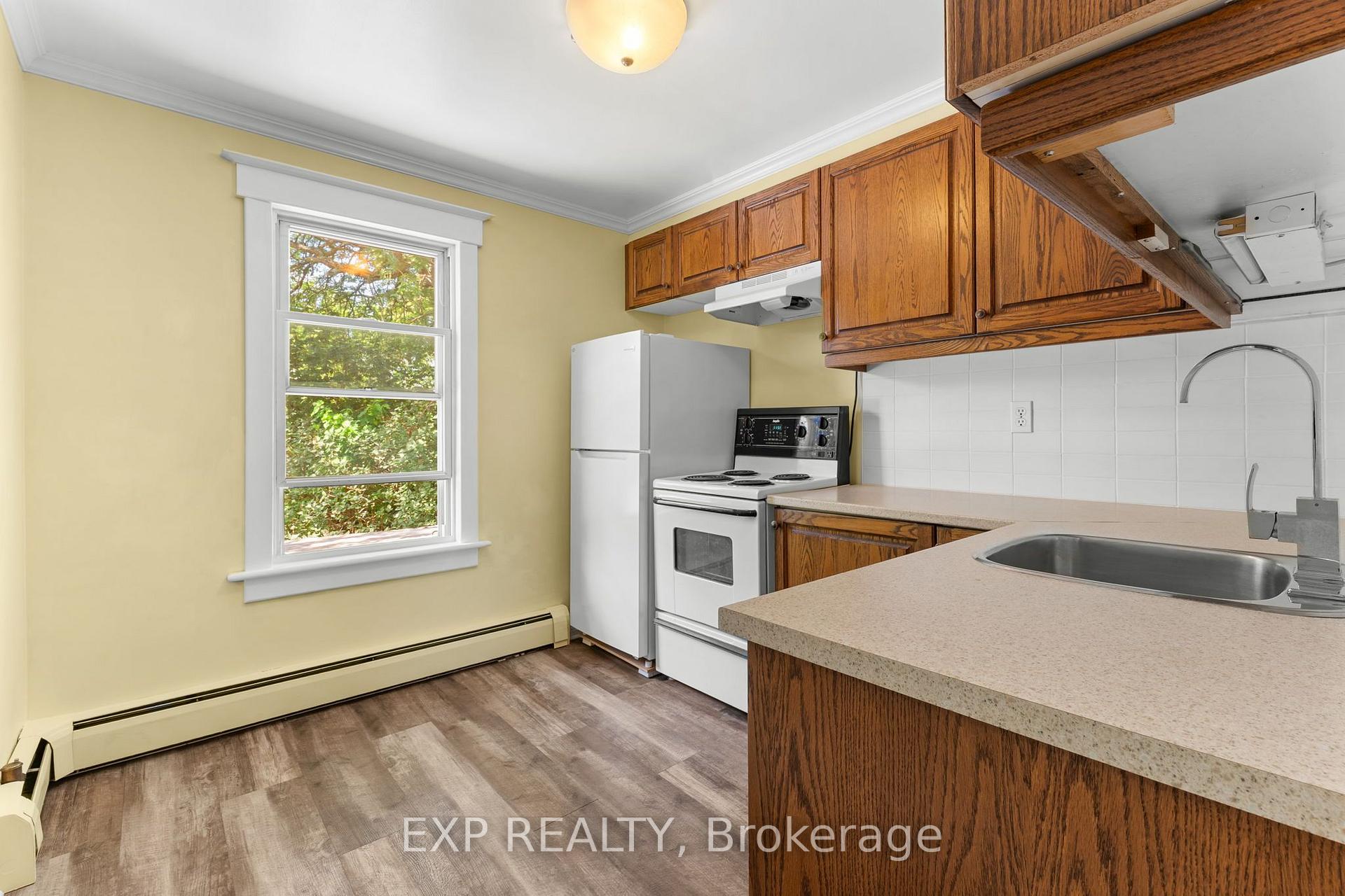 Photo 28 of 156 Park Row S, Hamilton, Delta — HOMEH