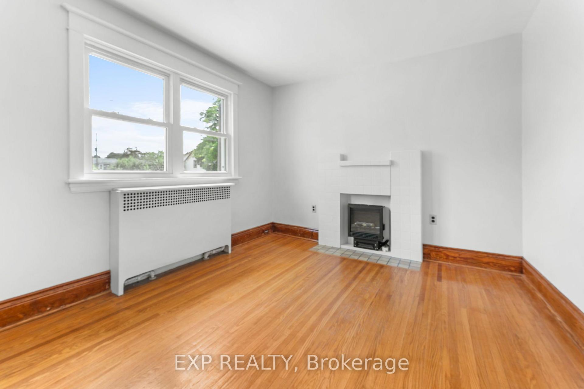Photo 32 of 156 Park Row S, Hamilton, Delta — HOMEH