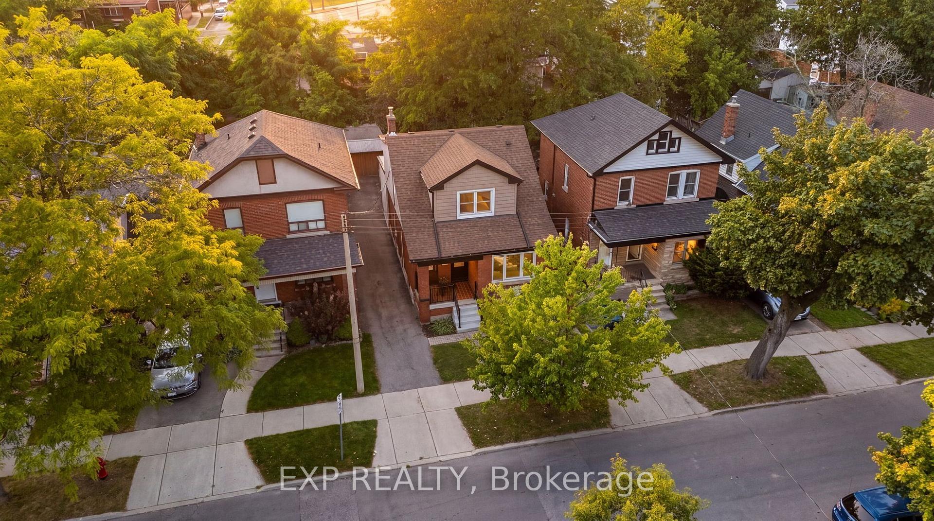 Photo 47 of 156 Park Row S, Hamilton, Delta — HOMEH