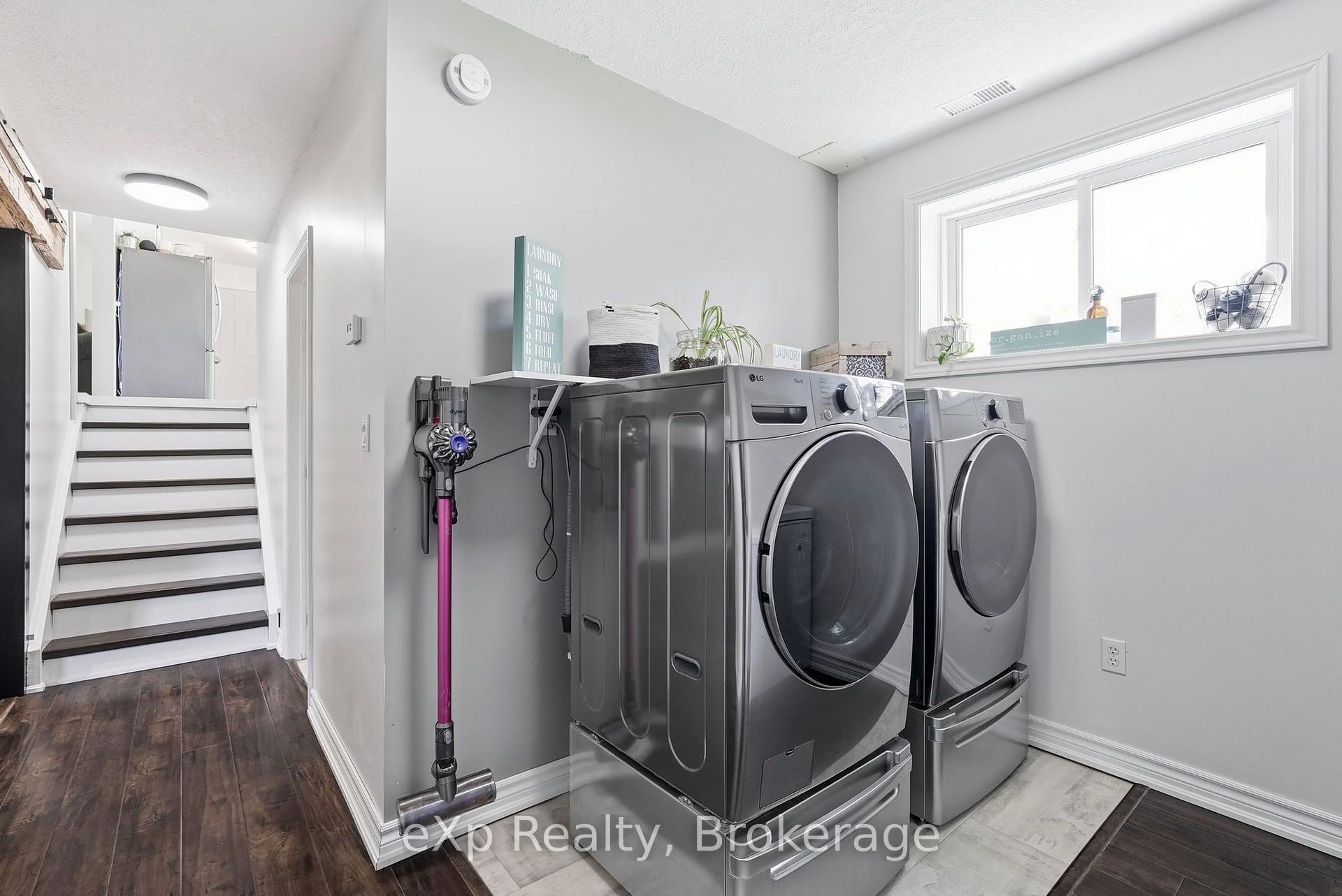 Photo 29 of 541 Oakview Crescent, Wellington North, Mount Forest — HOMEH