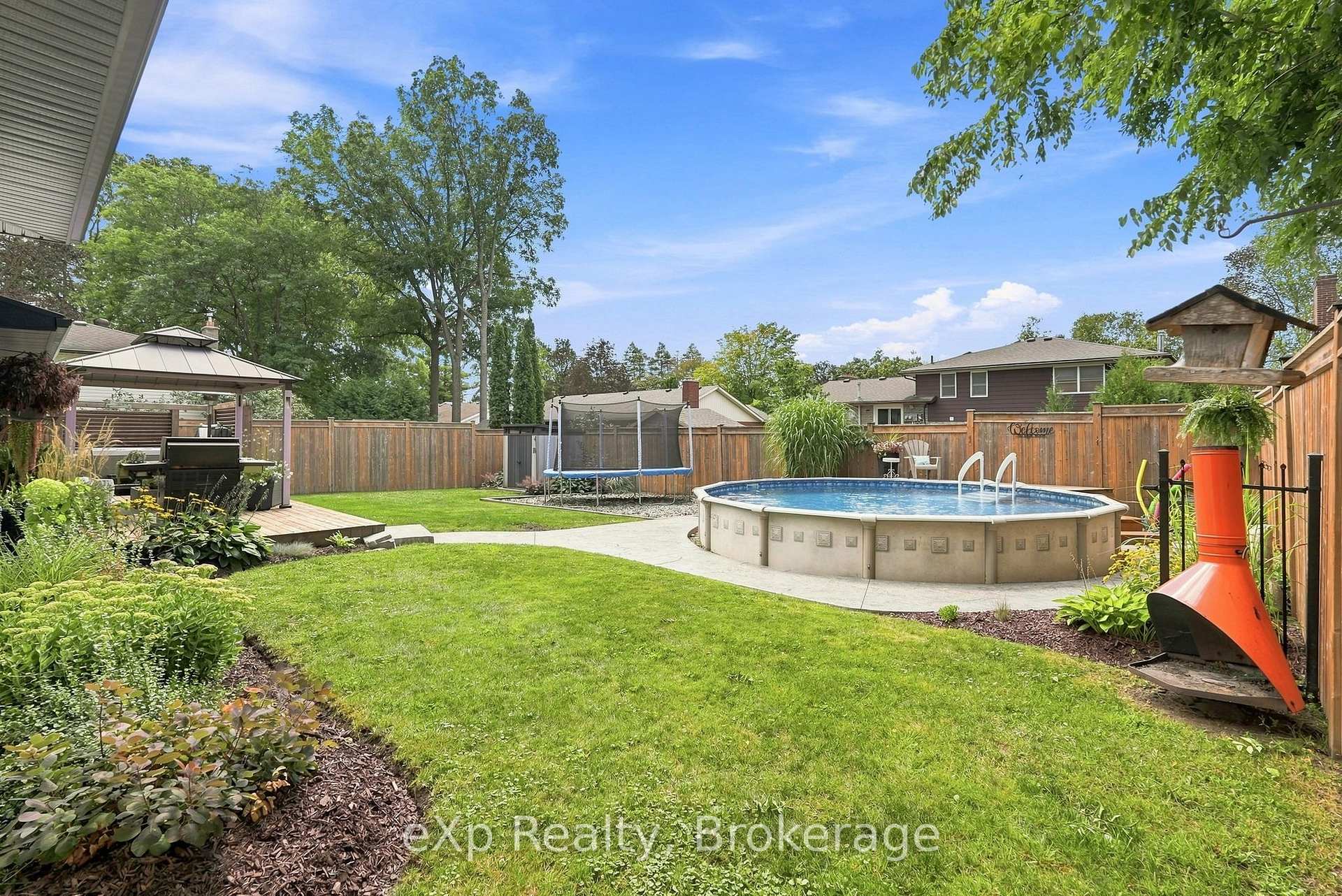 Photo 35 of 541 Oakview Crescent, Wellington North, Mount Forest — HOMEH