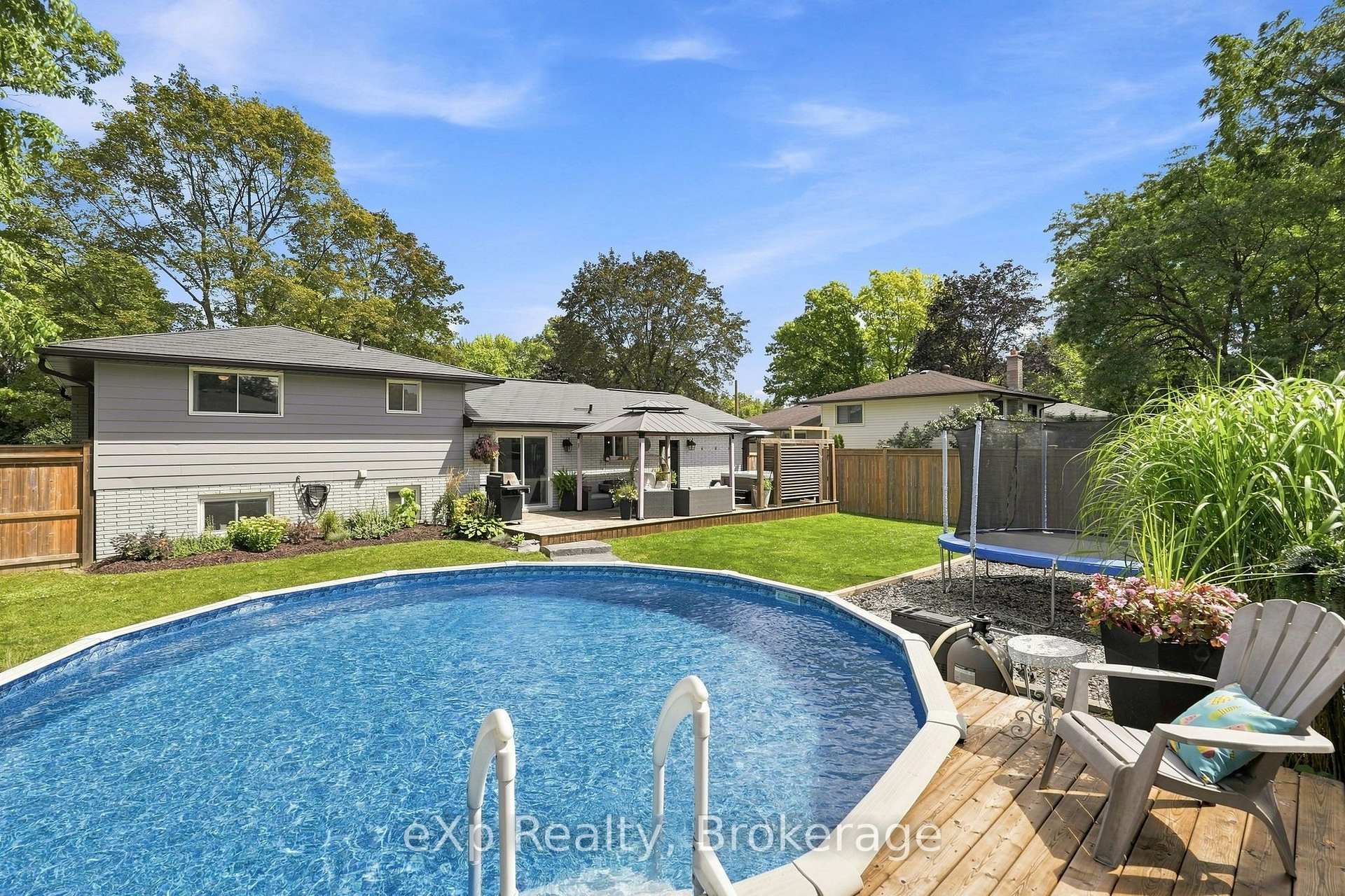 Photo 37 of 541 Oakview Crescent, Wellington North, Mount Forest — HOMEH