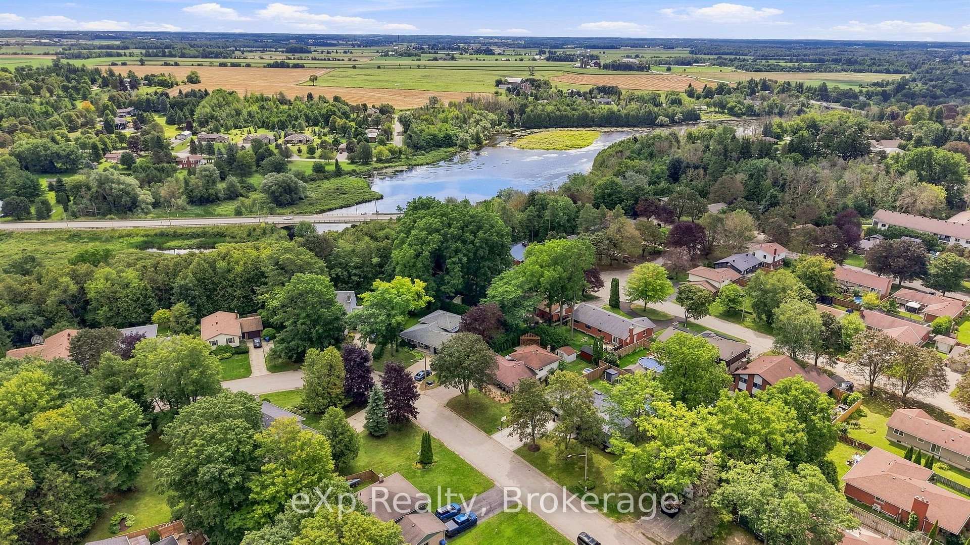 Photo 44 of 541 Oakview Crescent, Wellington North, Mount Forest — HOMEH