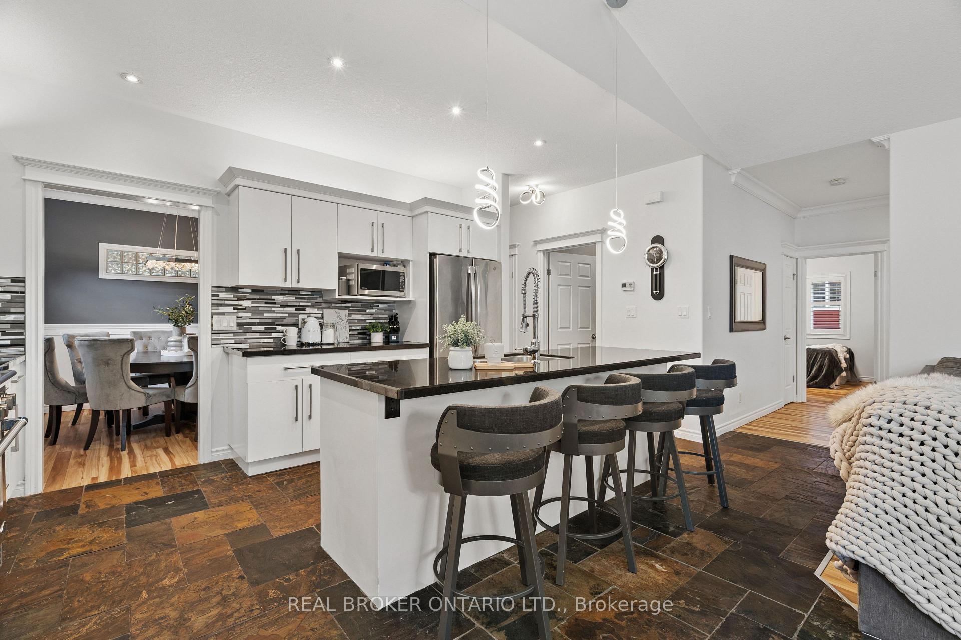 Photo 10 of 108 Hampson Crescent, Guelph/Eramosa, Rockwood — HOMEH