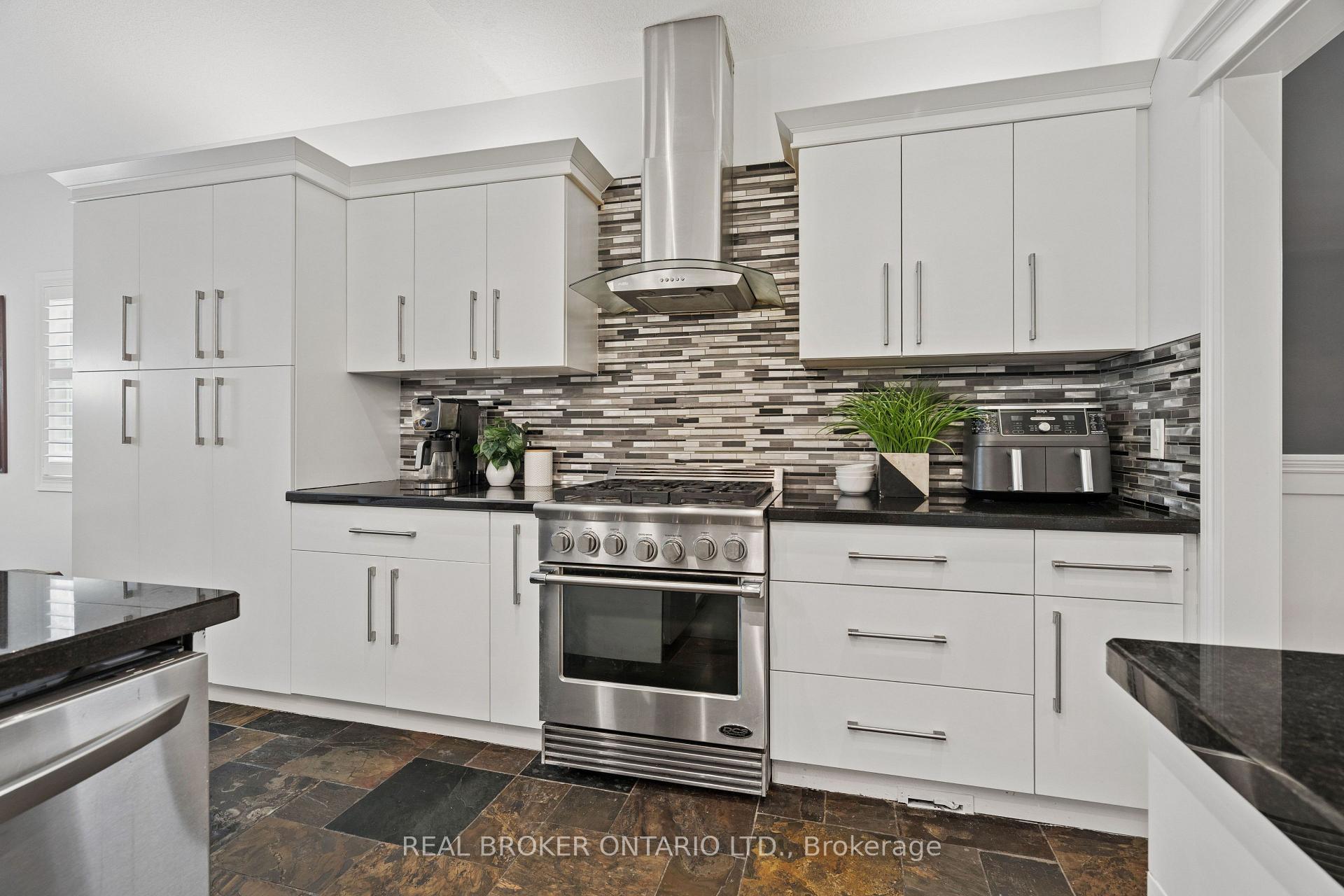 Photo 11 of 108 Hampson Crescent, Guelph/Eramosa, Rockwood — HOMEH