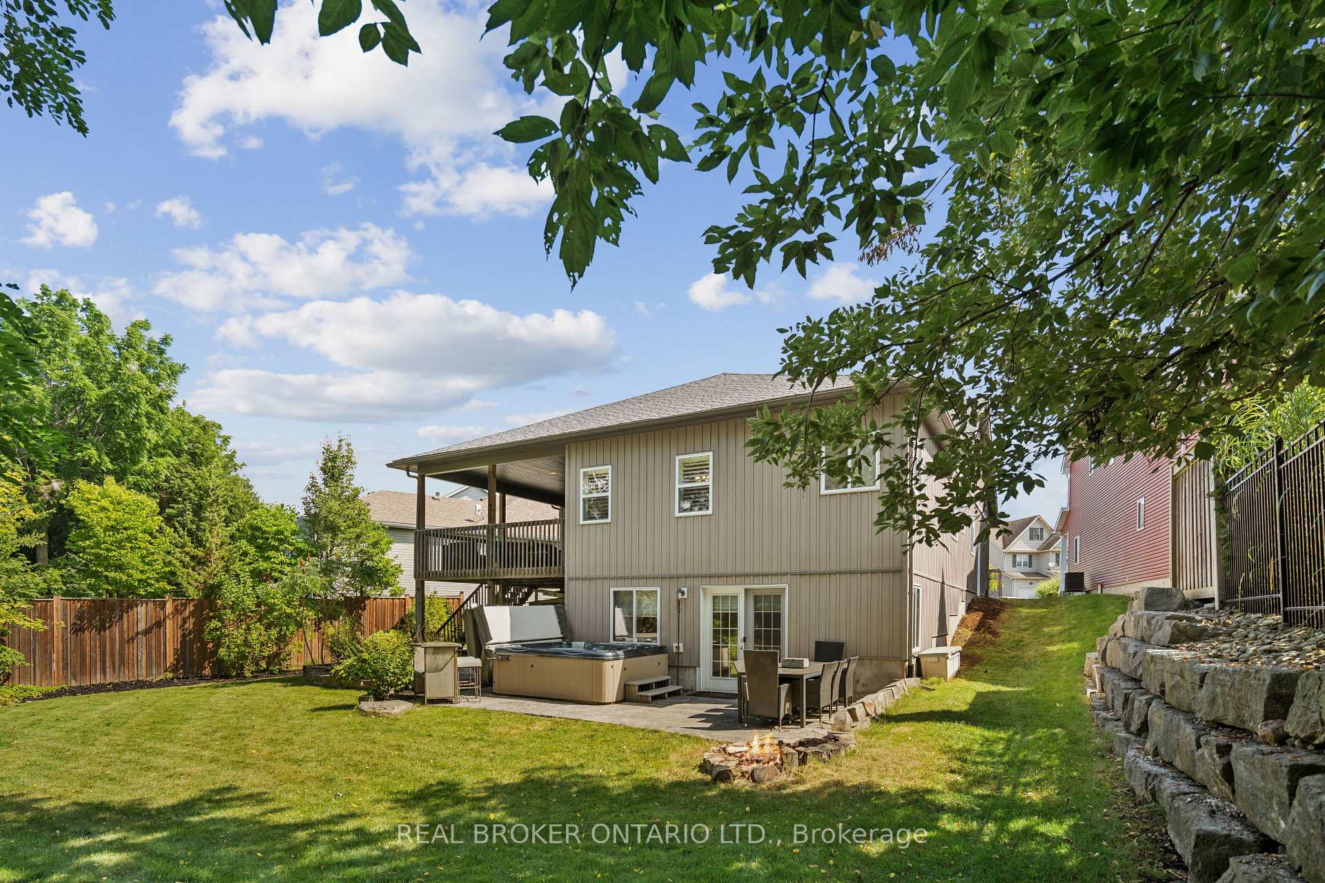 Photo 47 of 108 Hampson Crescent, Guelph/Eramosa, Rockwood — HOMEH
