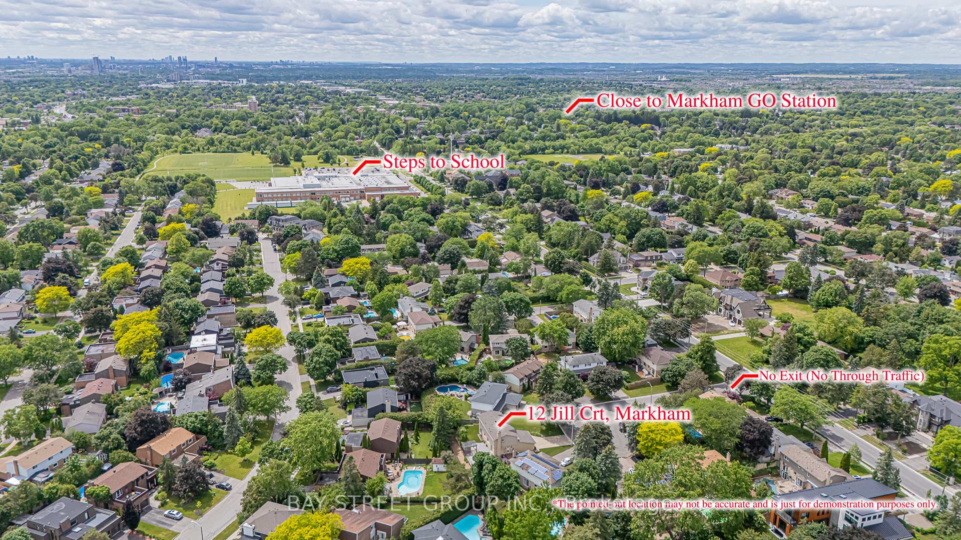 Photo 2 of 12 Jill Court, Markham, Markham Village — HOMEH