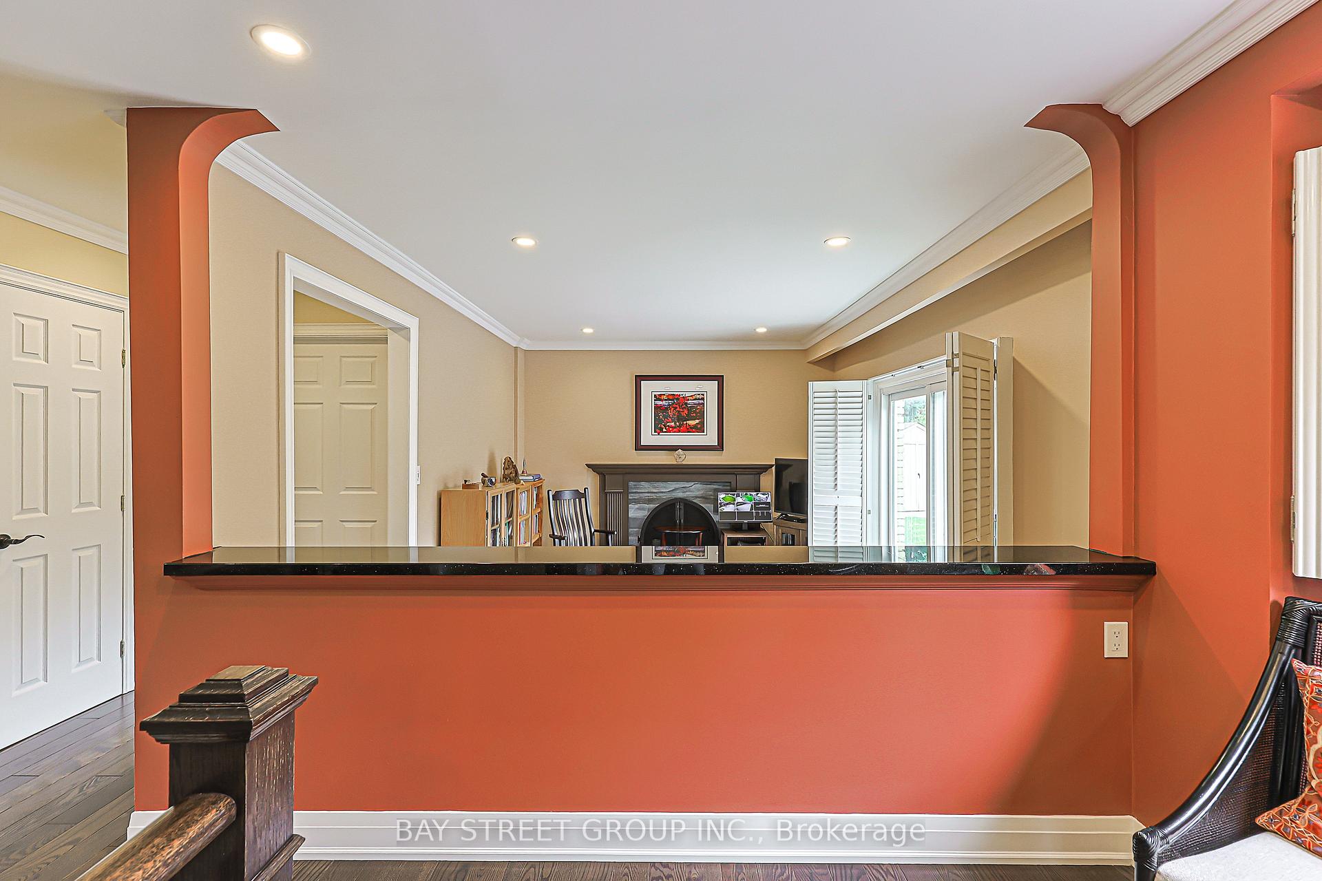 Photo 11 of 12 Jill Court, Markham, Markham Village — HOMEH