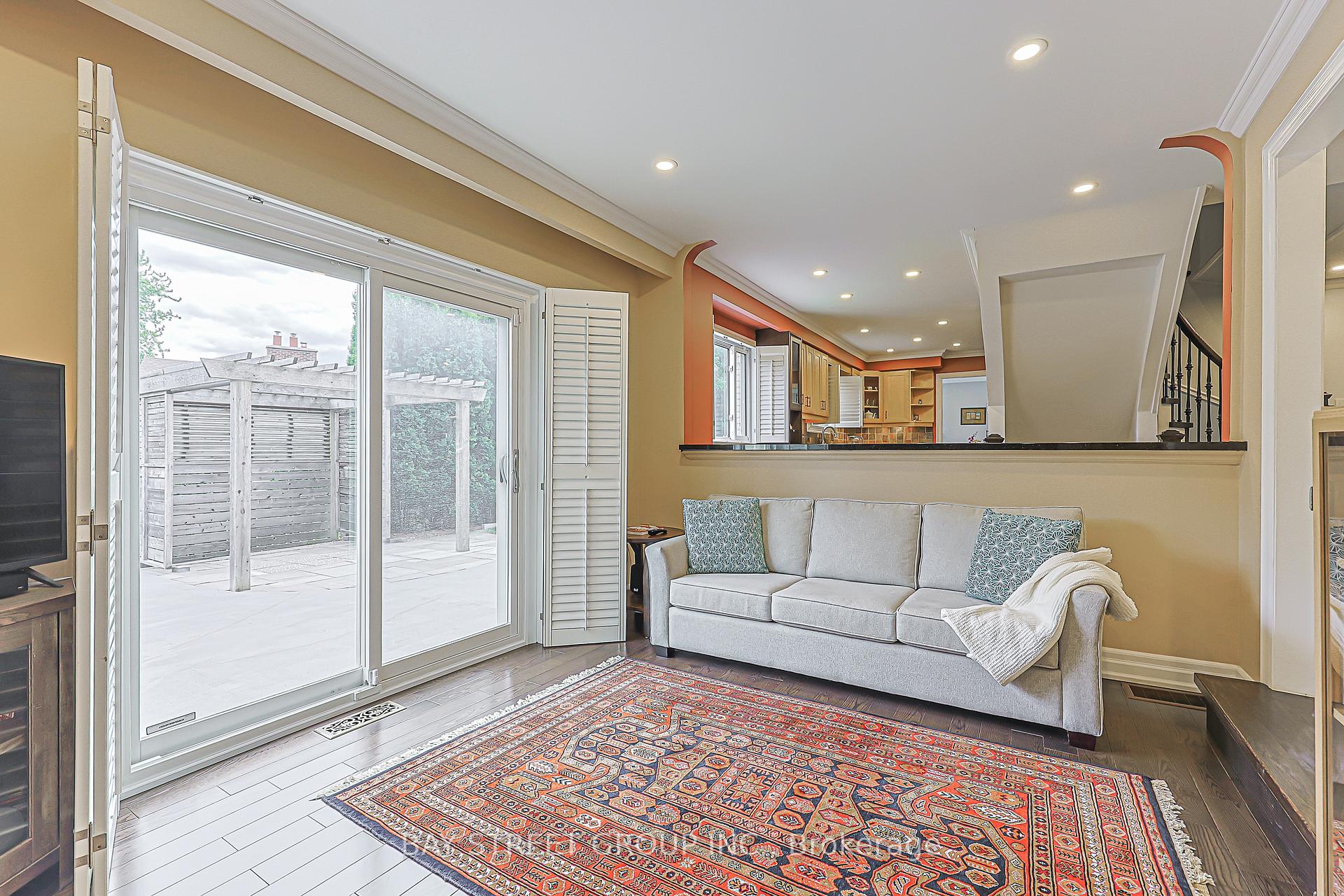 Photo 12 of 12 Jill Court, Markham, Markham Village — HOMEH