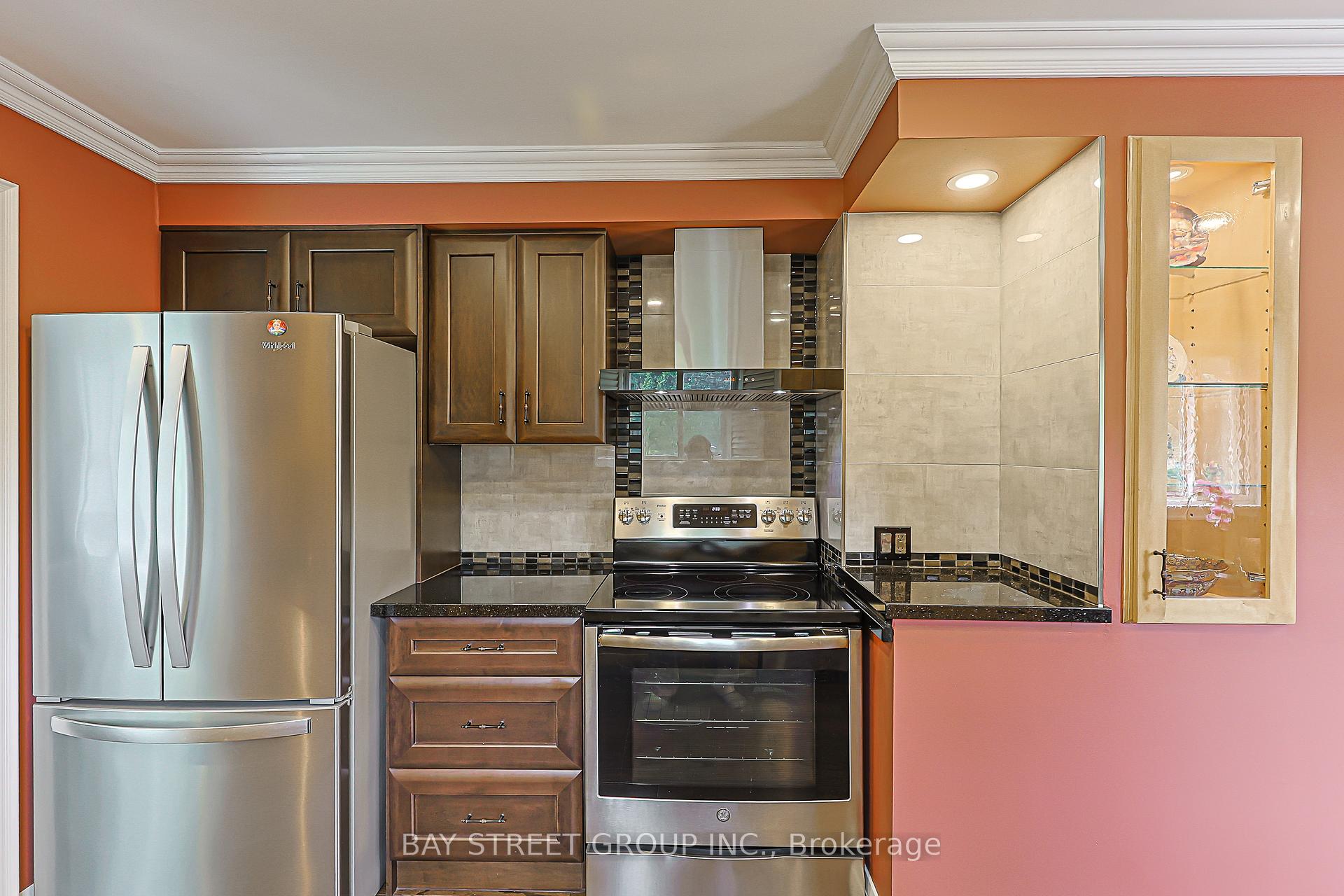 Photo 15 of 12 Jill Court, Markham, Markham Village — HOMEH