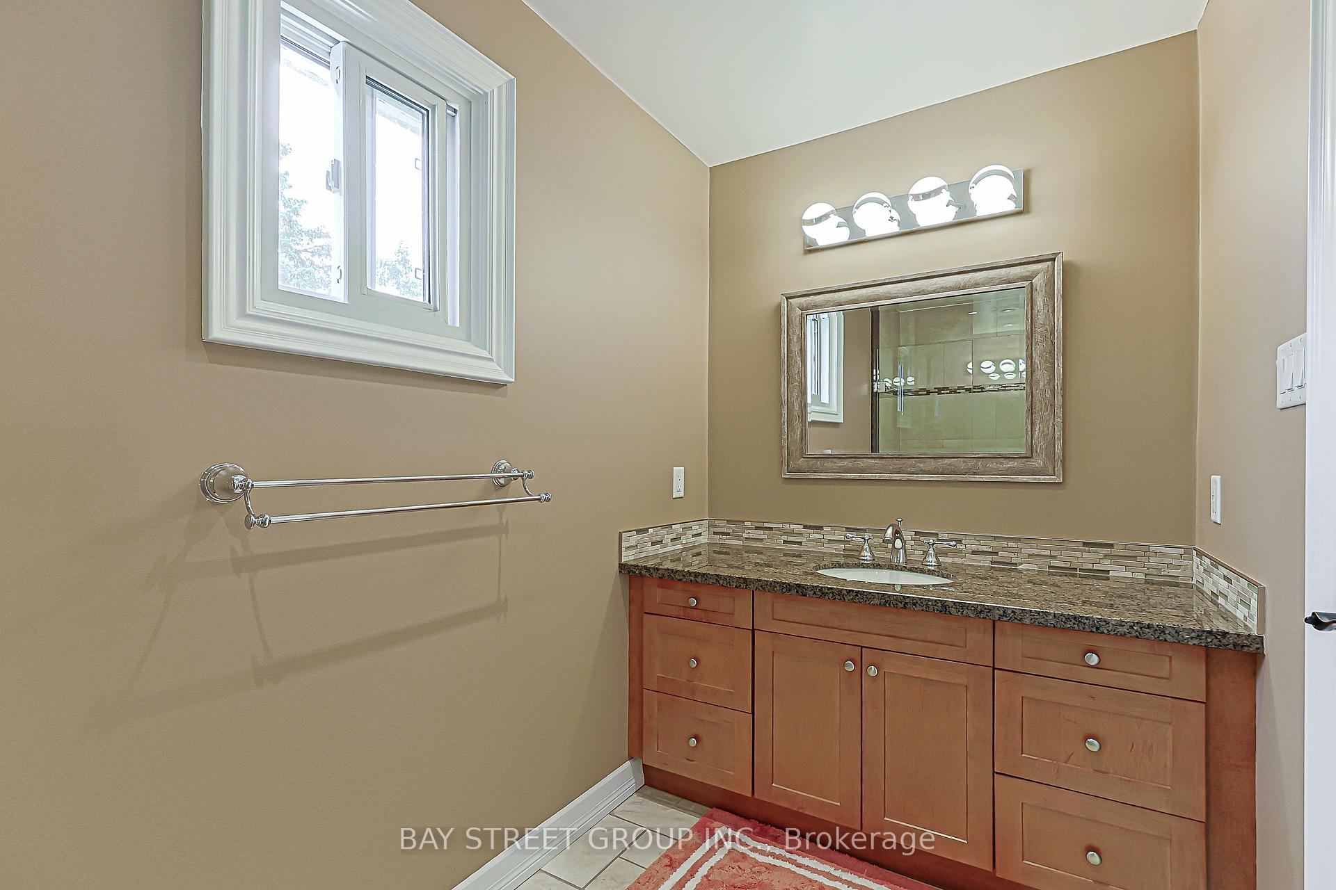 Photo 30 of 12 Jill Court, Markham, Markham Village — HOMEH