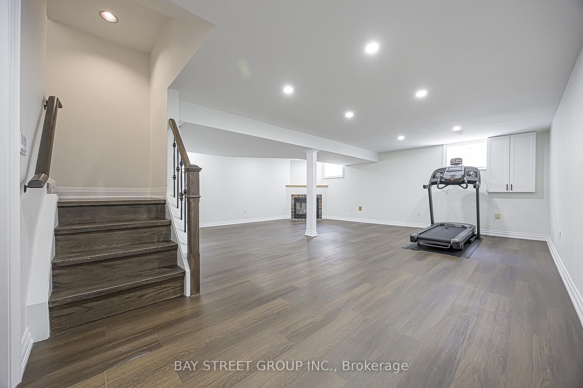 Photo 33 of 12 Jill Court, Markham, Markham Village — HOMEH