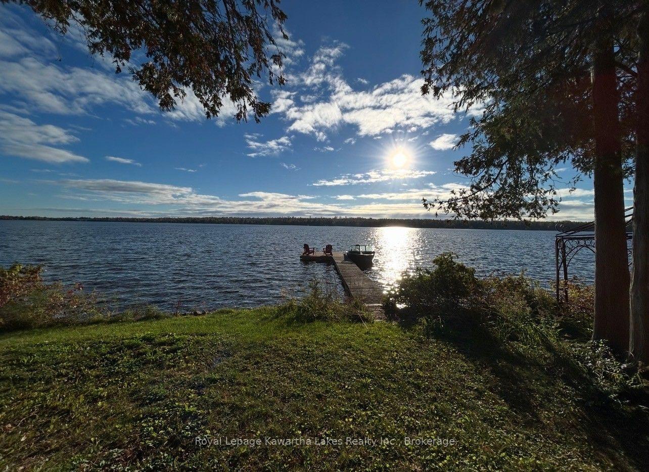 Photo 2 of 100 Pinewood Boulevard, Kawartha Lakes, Carden — HOMEH