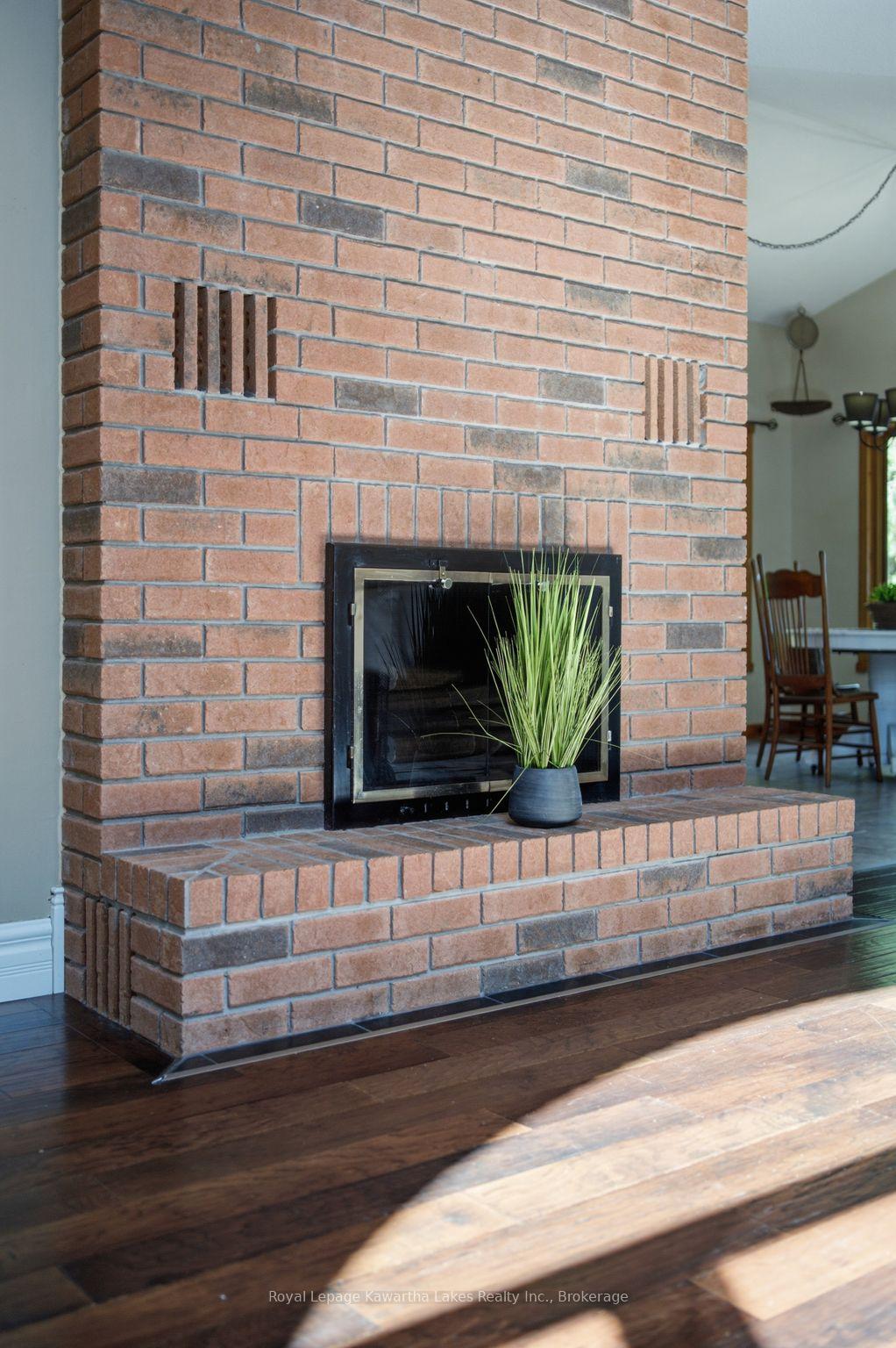 Photo 13 of 100 Pinewood Boulevard, Kawartha Lakes, Carden — HOMEH