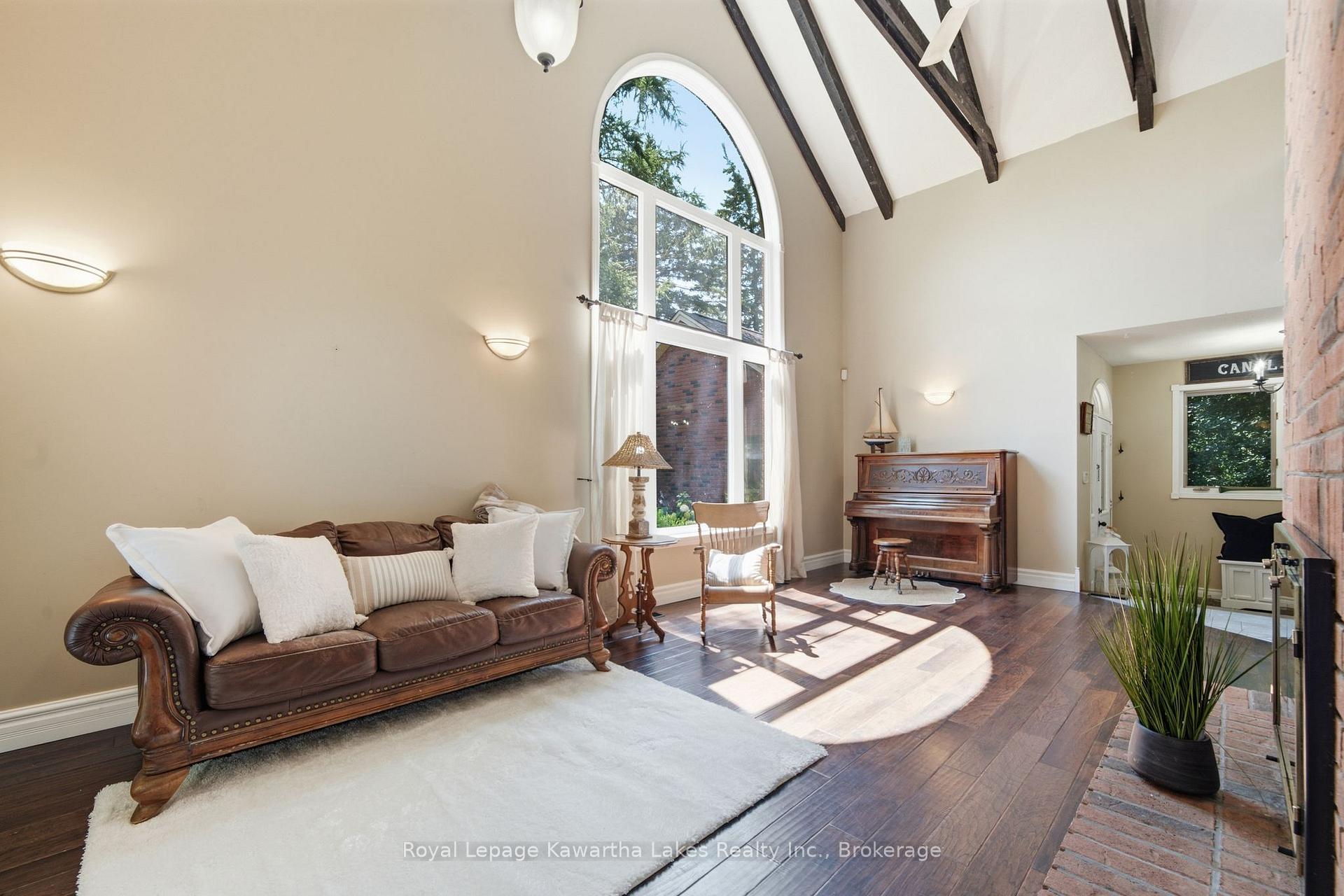 Photo 15 of 100 Pinewood Boulevard, Kawartha Lakes, Carden — HOMEH