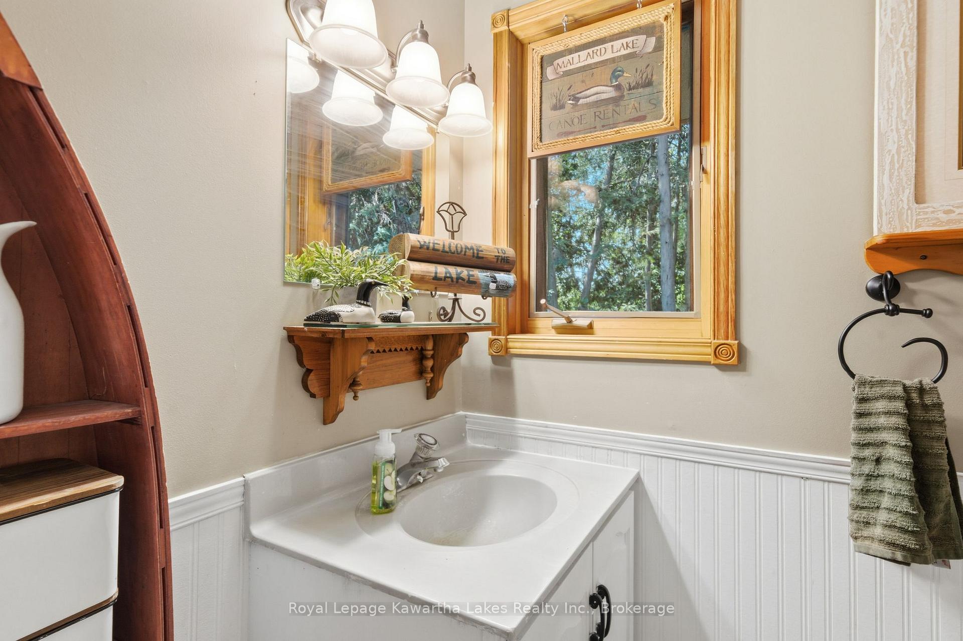Photo 21 of 100 Pinewood Boulevard, Kawartha Lakes, Carden — HOMEH