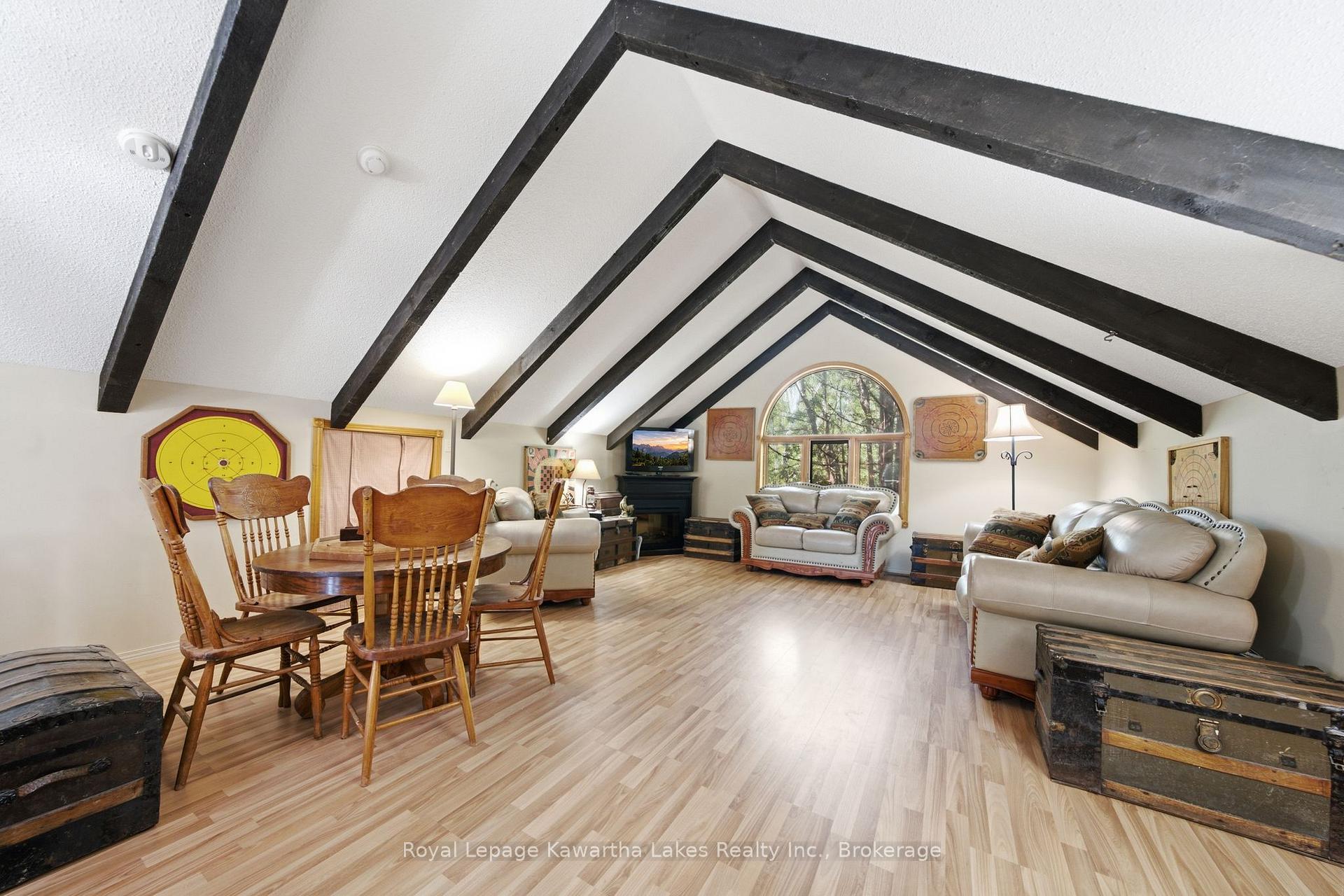 Photo 26 of 100 Pinewood Boulevard, Kawartha Lakes, Carden — HOMEH