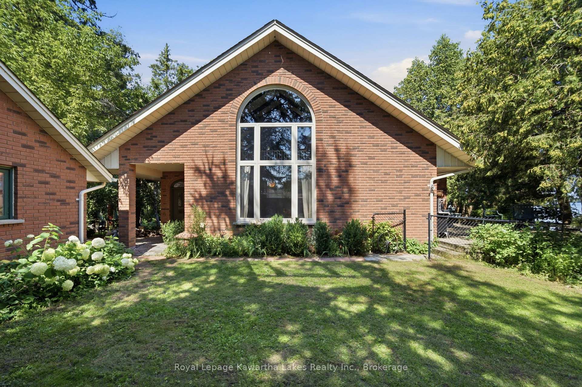 Photo 34 of 100 Pinewood Boulevard, Kawartha Lakes, Carden — HOMEH