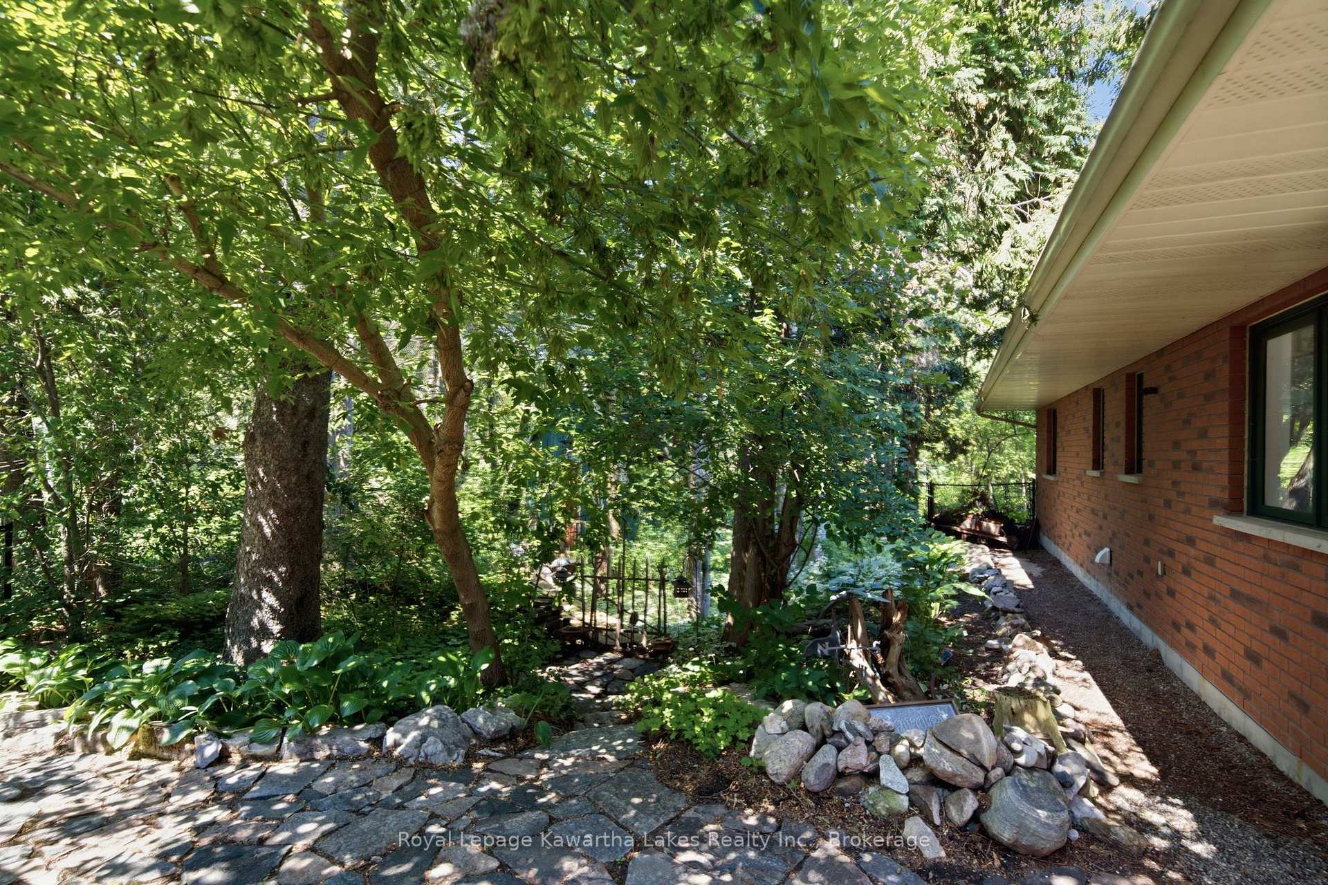 Photo 42 of 100 Pinewood Boulevard, Kawartha Lakes, Carden — HOMEH