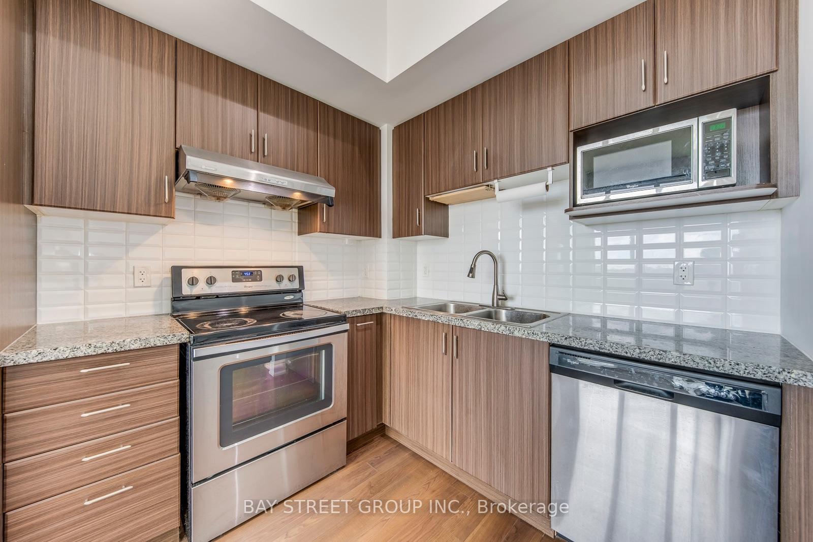 Photo 18 of Unit 911, 38 Cedarland Drive, Markham, Unionville — HOMEH
