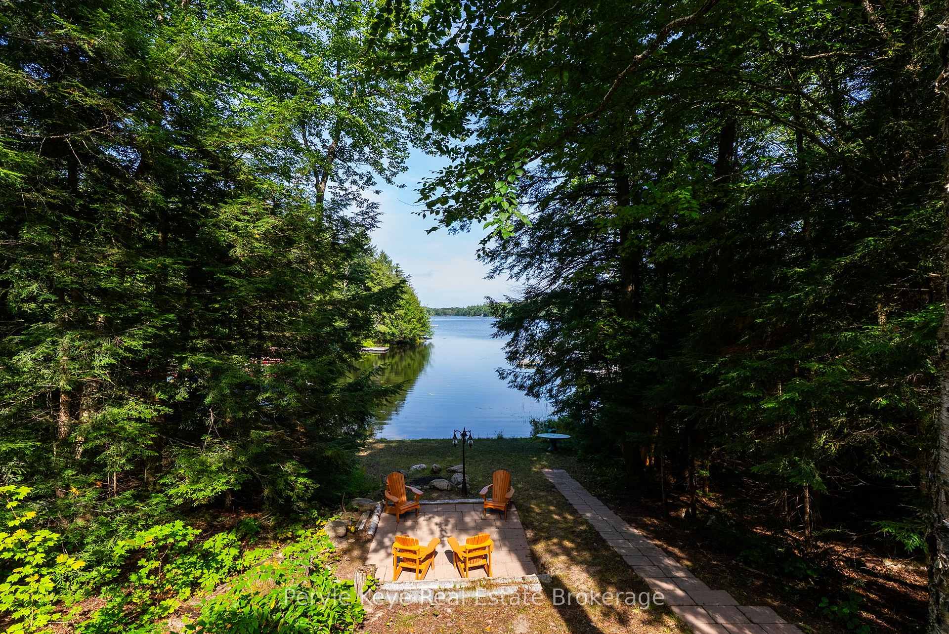 Photo 2 of 1160 Lakeshore Drive S, Bracebridge, Oakley — HOMEH