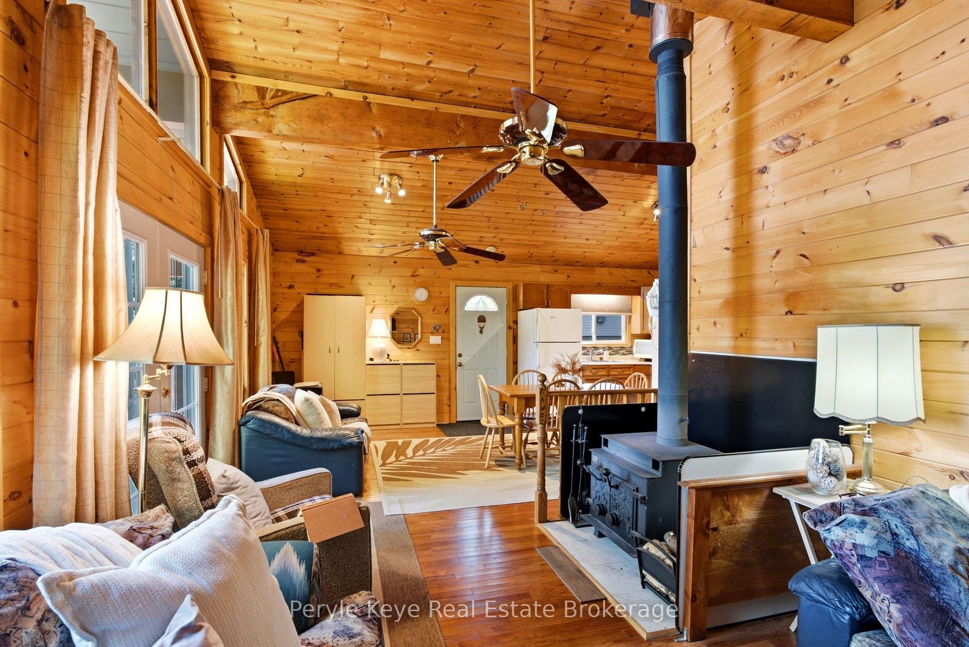 Photo 11 of 1160 Lakeshore Drive S, Bracebridge, Oakley — HOMEH