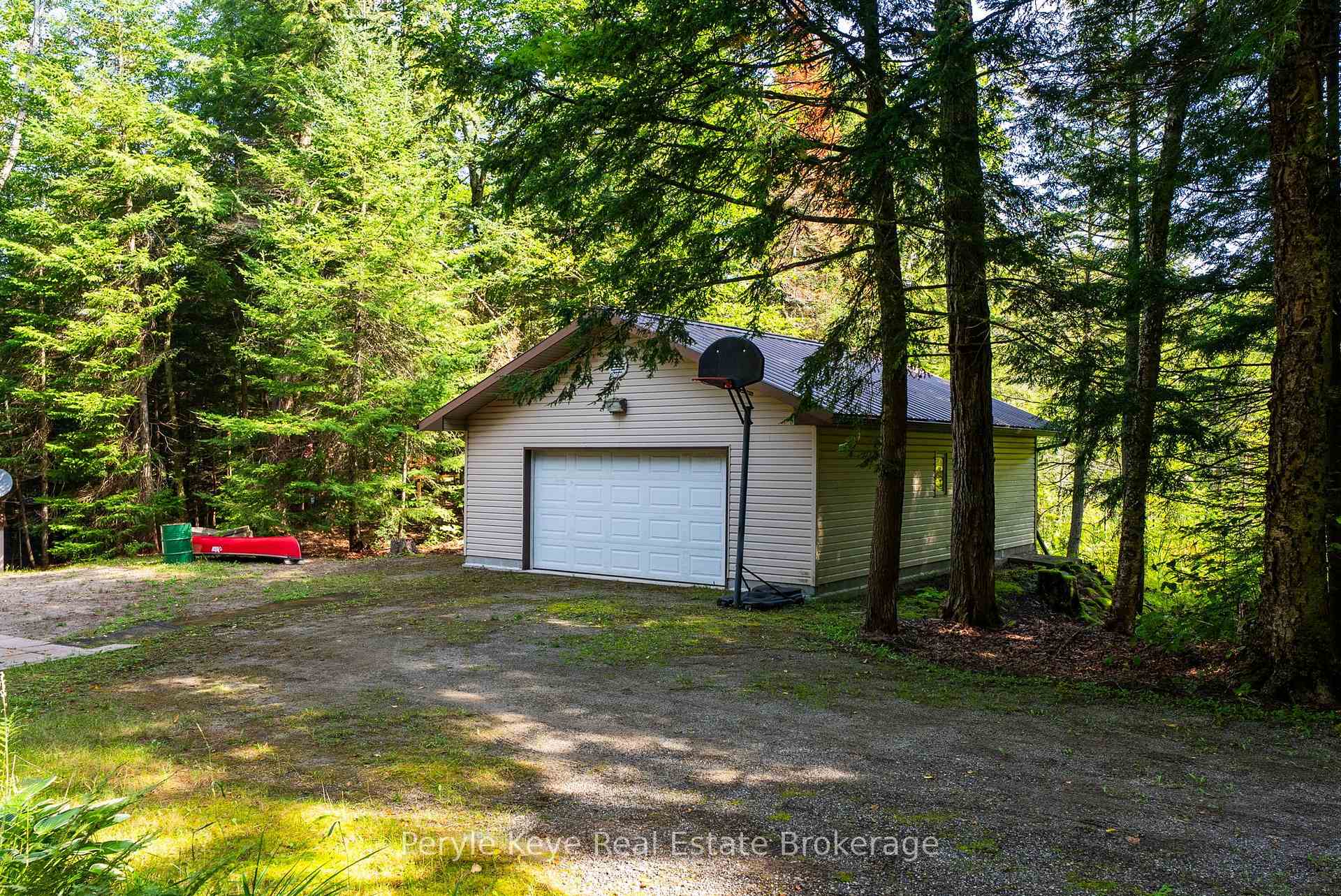 Photo 32 of 1160 Lakeshore Drive S, Bracebridge, Oakley — HOMEH