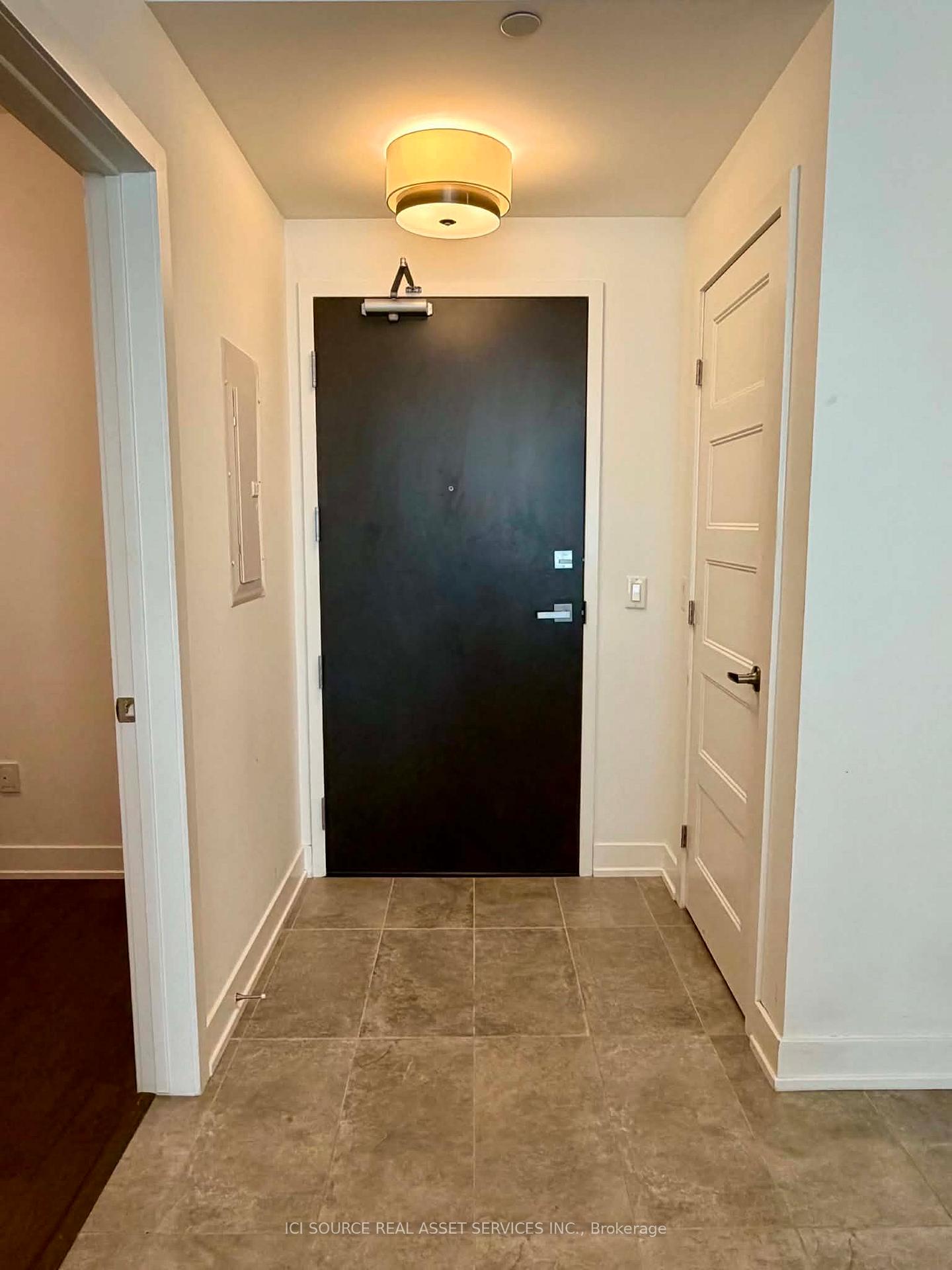 Photo of Unit 805, 200 Inlet Private