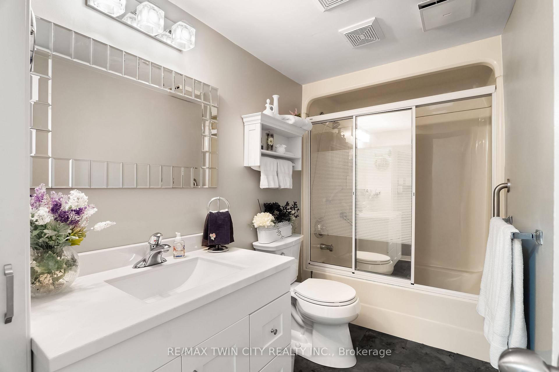 Photo 11 of Unit 207, 1414 King Street E, Kitchener, King East — HOMEH