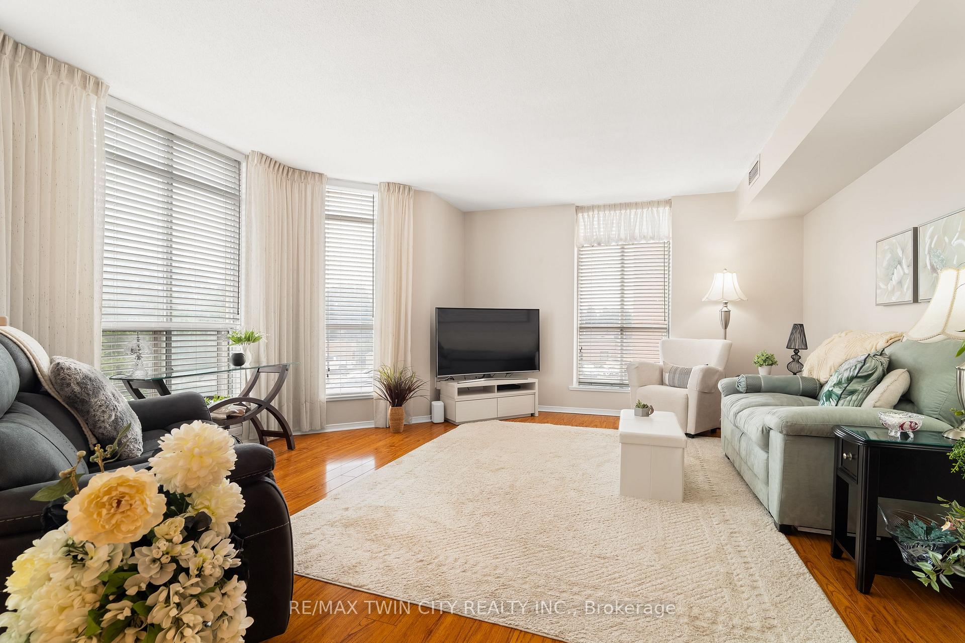 Photo 24 of Unit 207, 1414 King Street E, Kitchener, King East — HOMEH