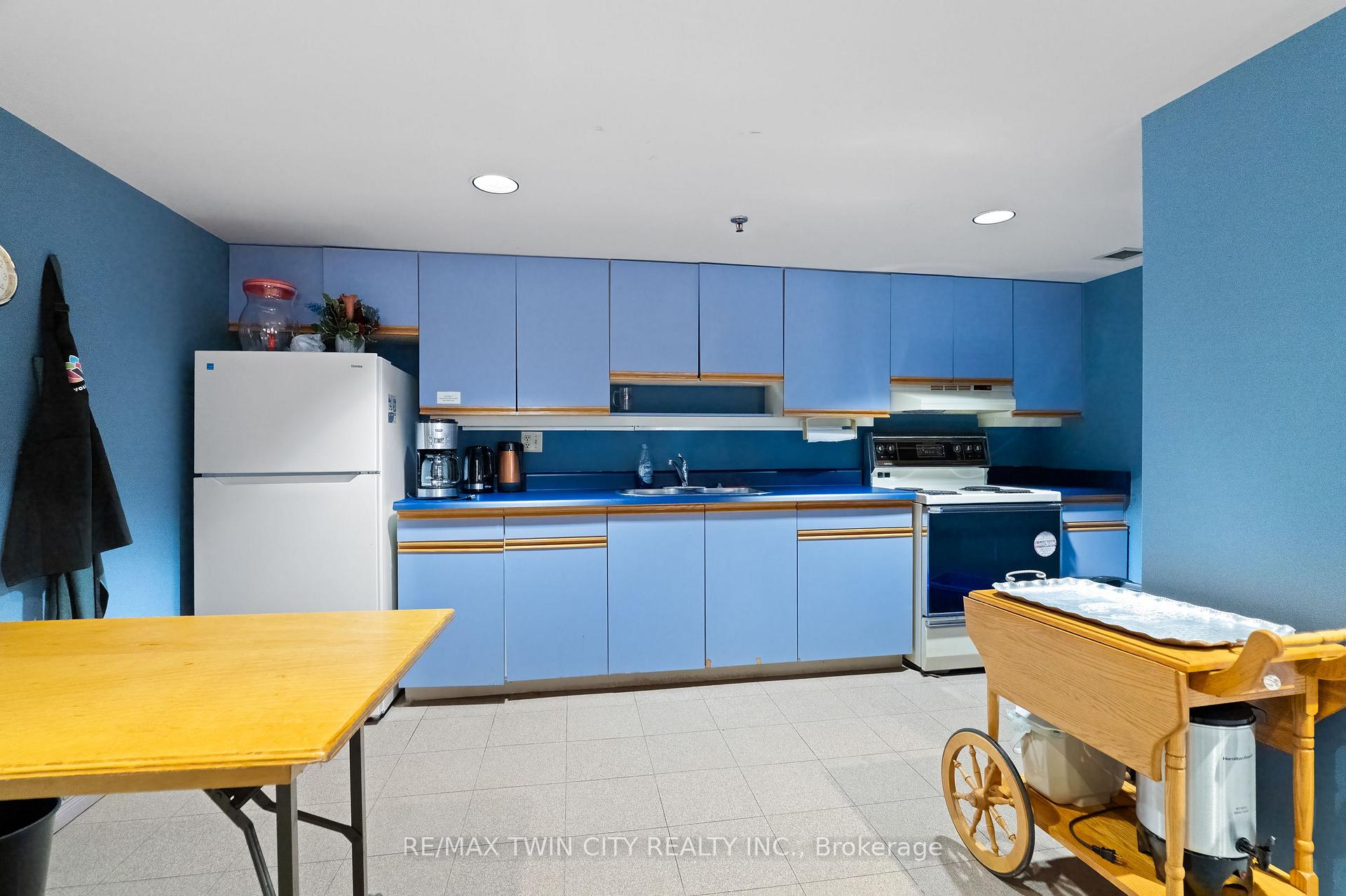 Photo 38 of Unit 207, 1414 King Street E, Kitchener, King East — HOMEH