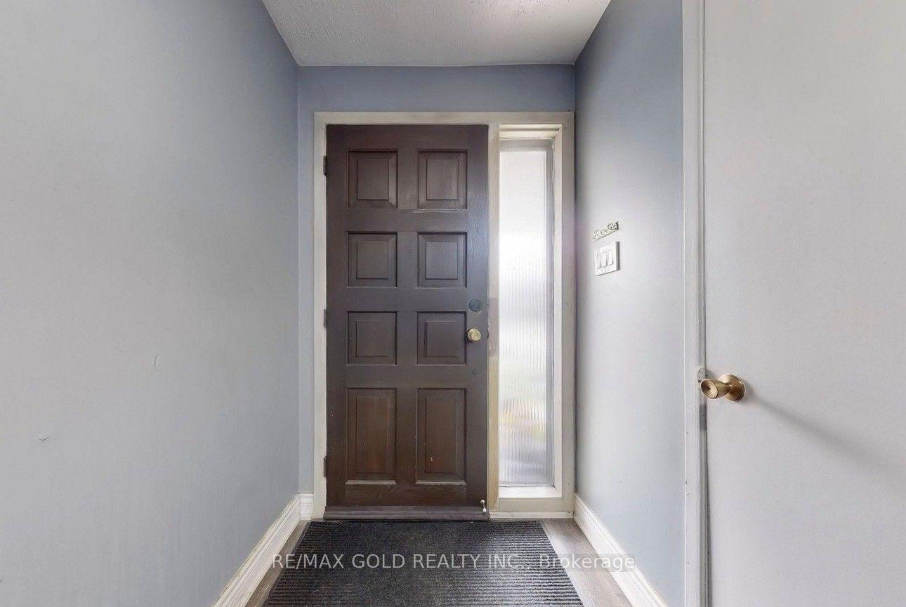Photo 10 of Unit 8, 7033 Netherbrae Road, Mississauga, Malton — HOMEH